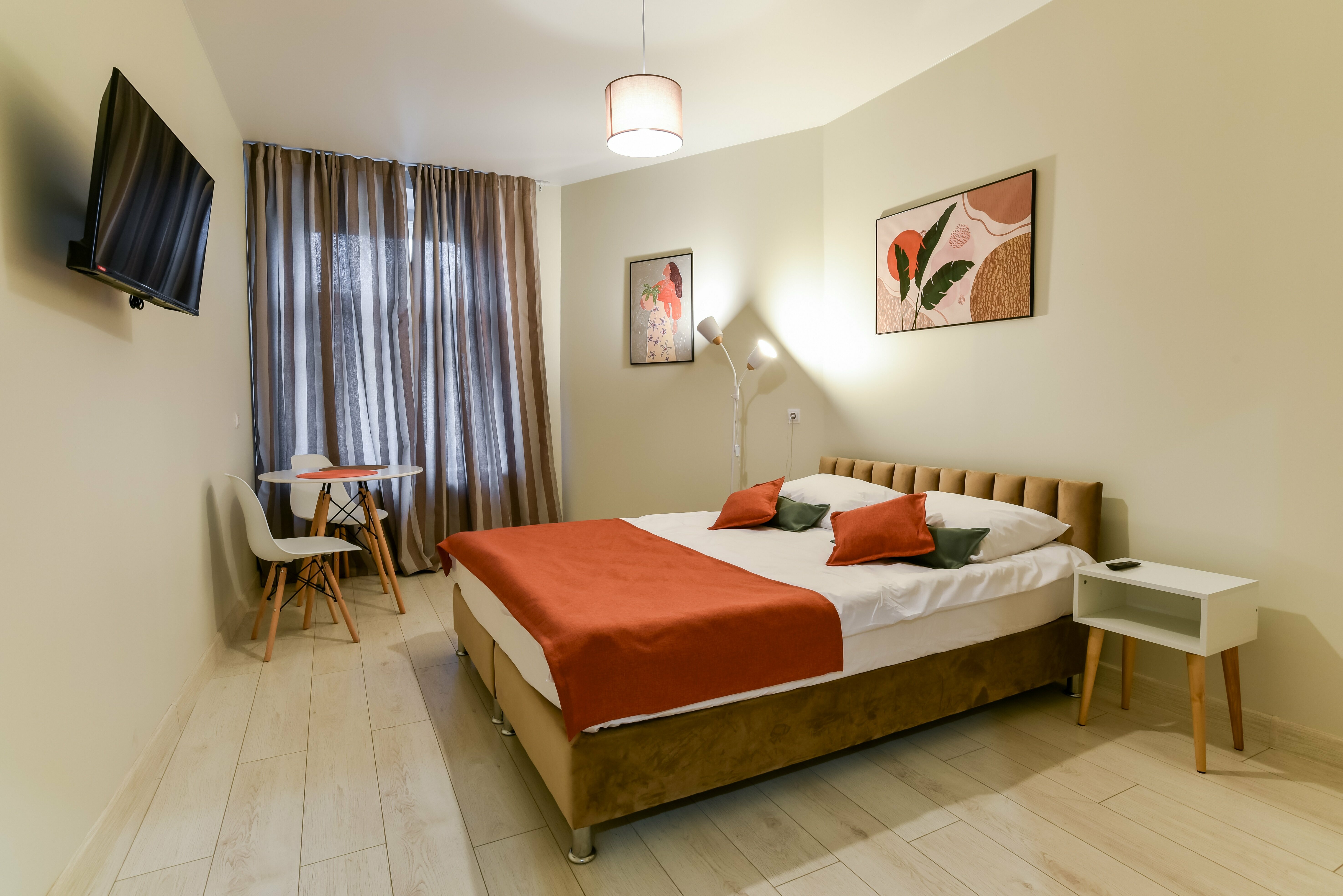 Двухместный номер с 1 кроватью и общей ванной комнатой