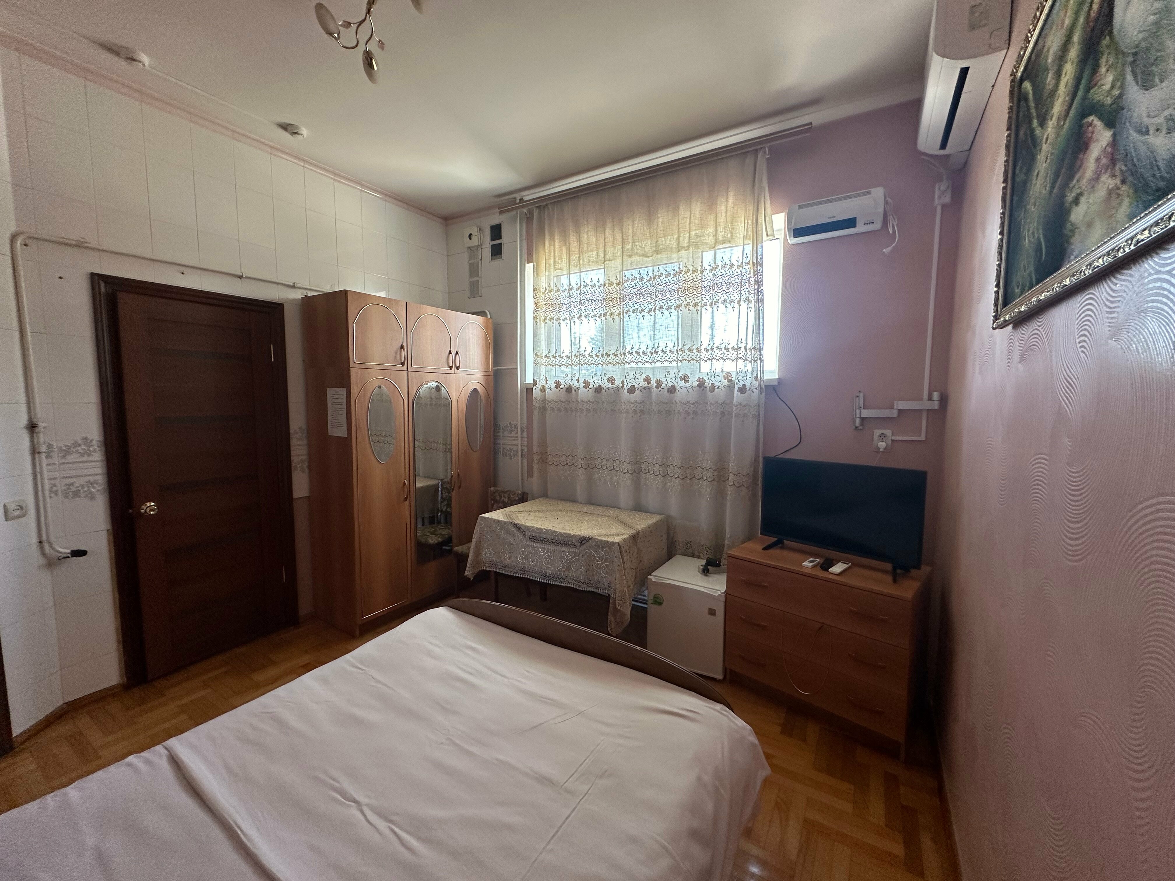 Небольшой двухместный номер с 1 кроватью