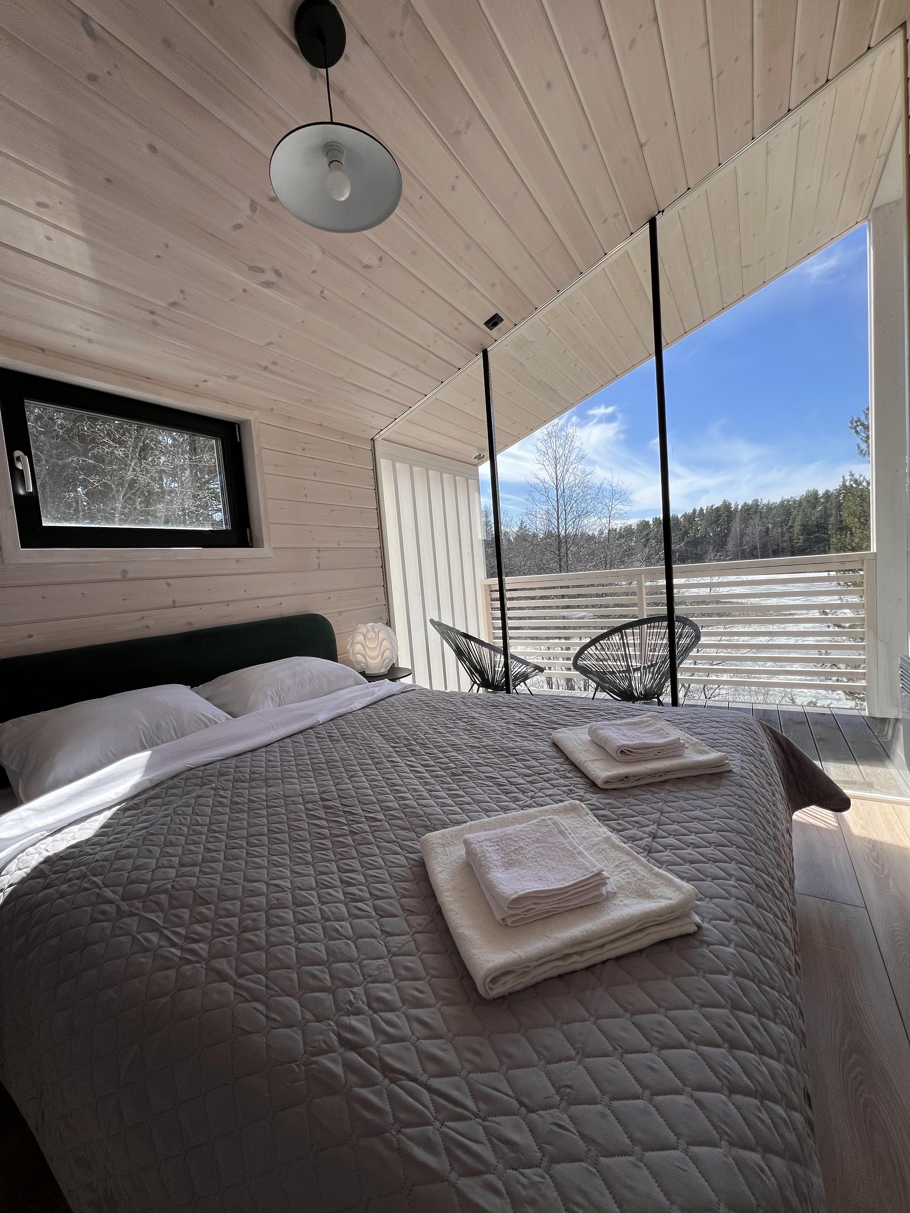 Коттедж с видом на озеро