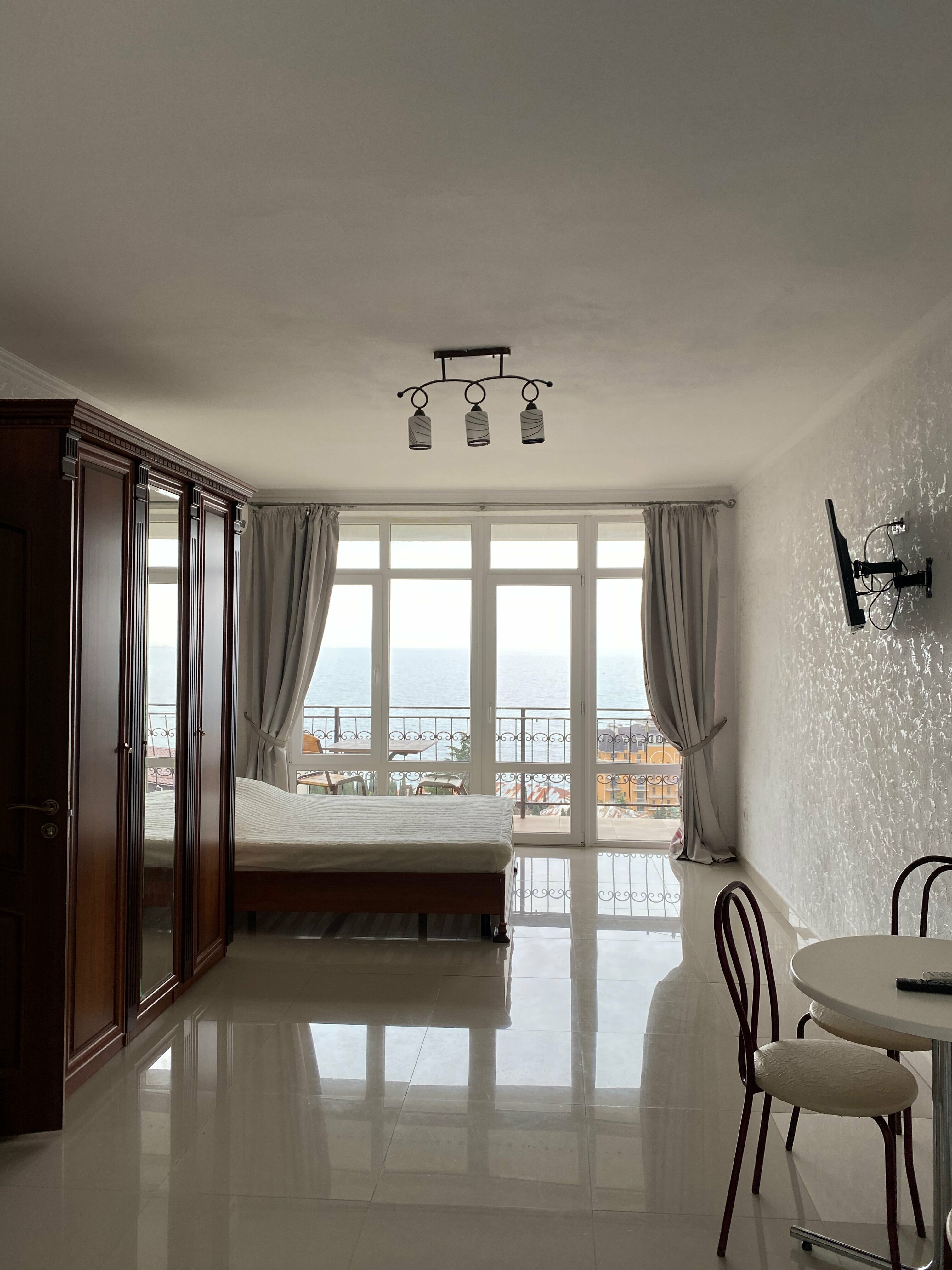 Люкс с видом на море