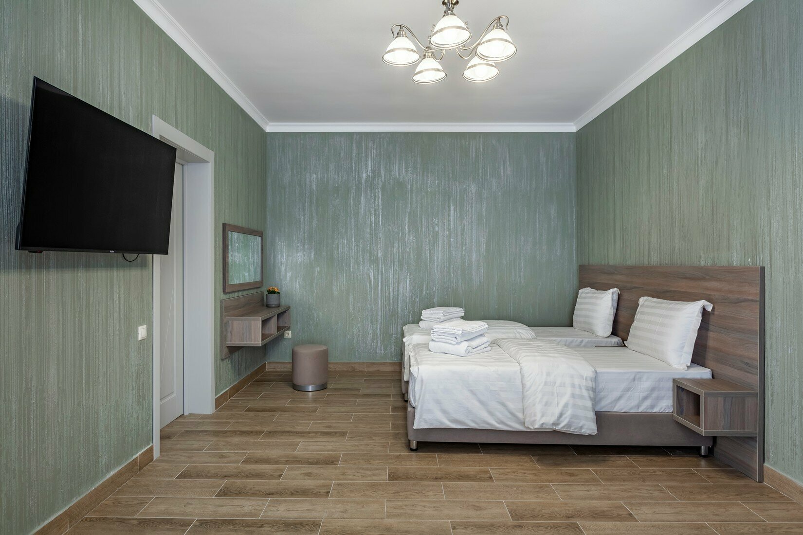 Улучшенный трехместный номер