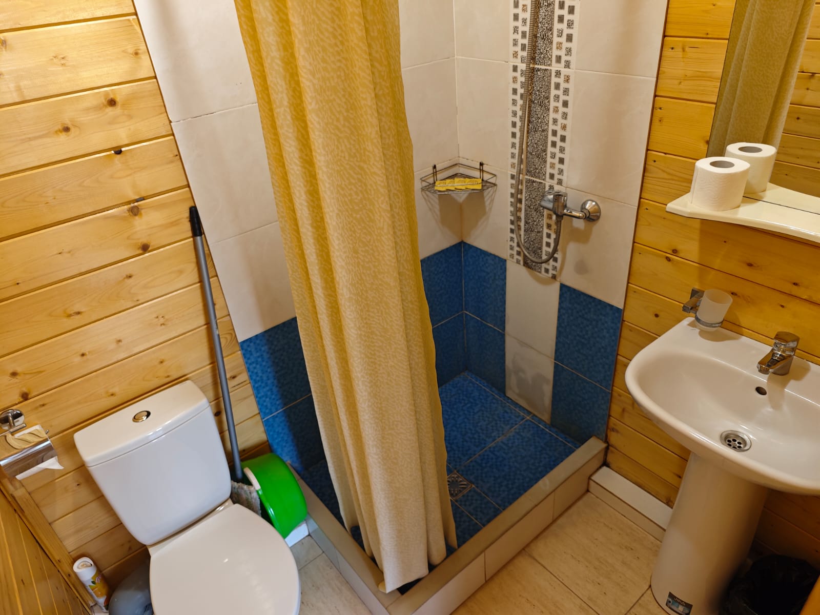 Бюджетный трехместный номер