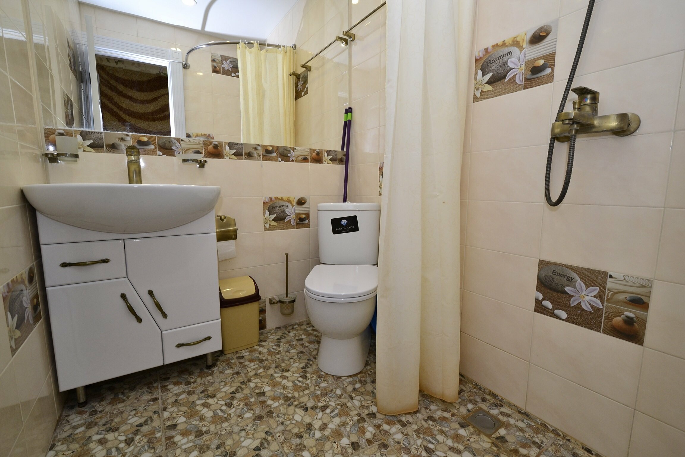 Двухместный номер с 1 кроватью и видом на бассейн