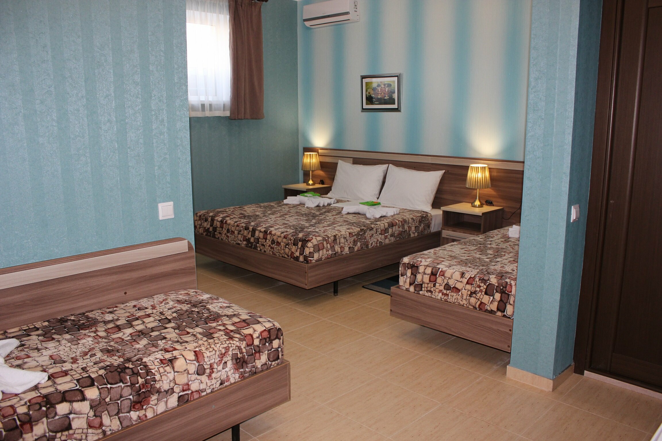 Четырехместный номер эконом-класса