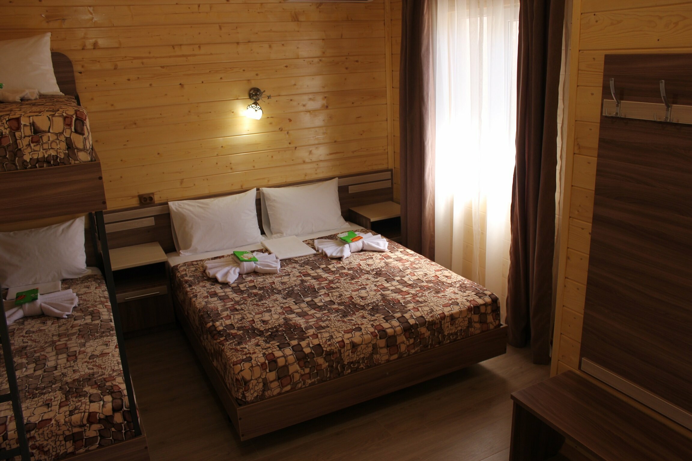 Четырехместный номер эконом-класса