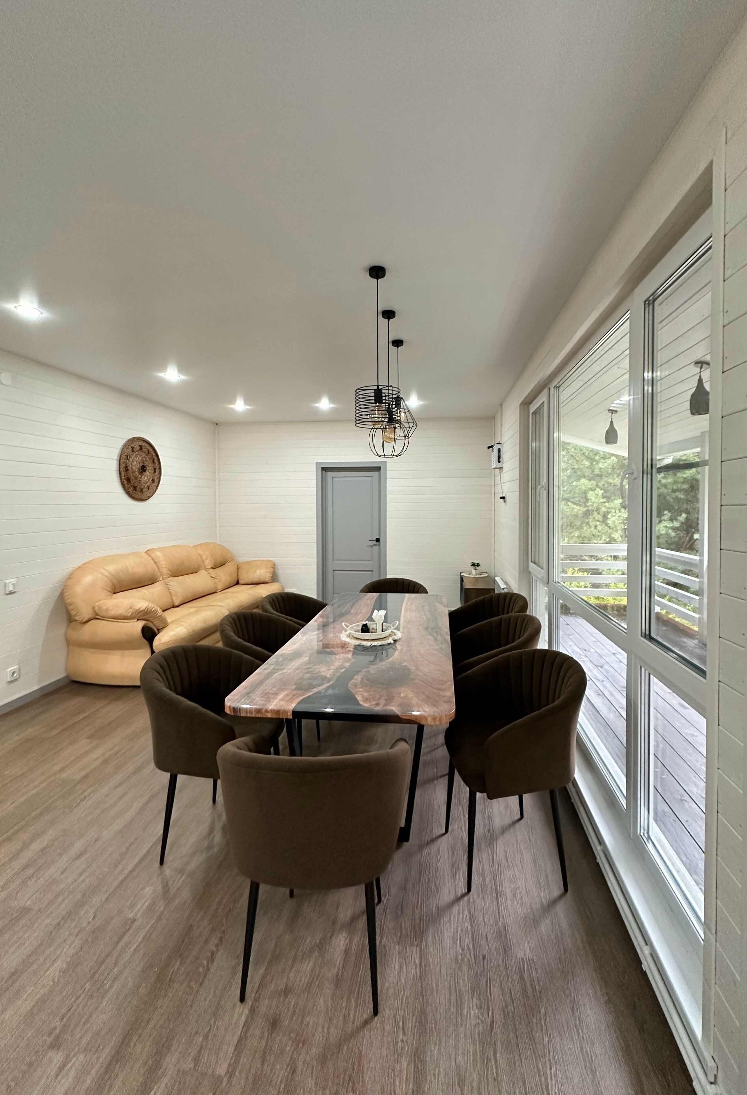 Дом с видом на лес