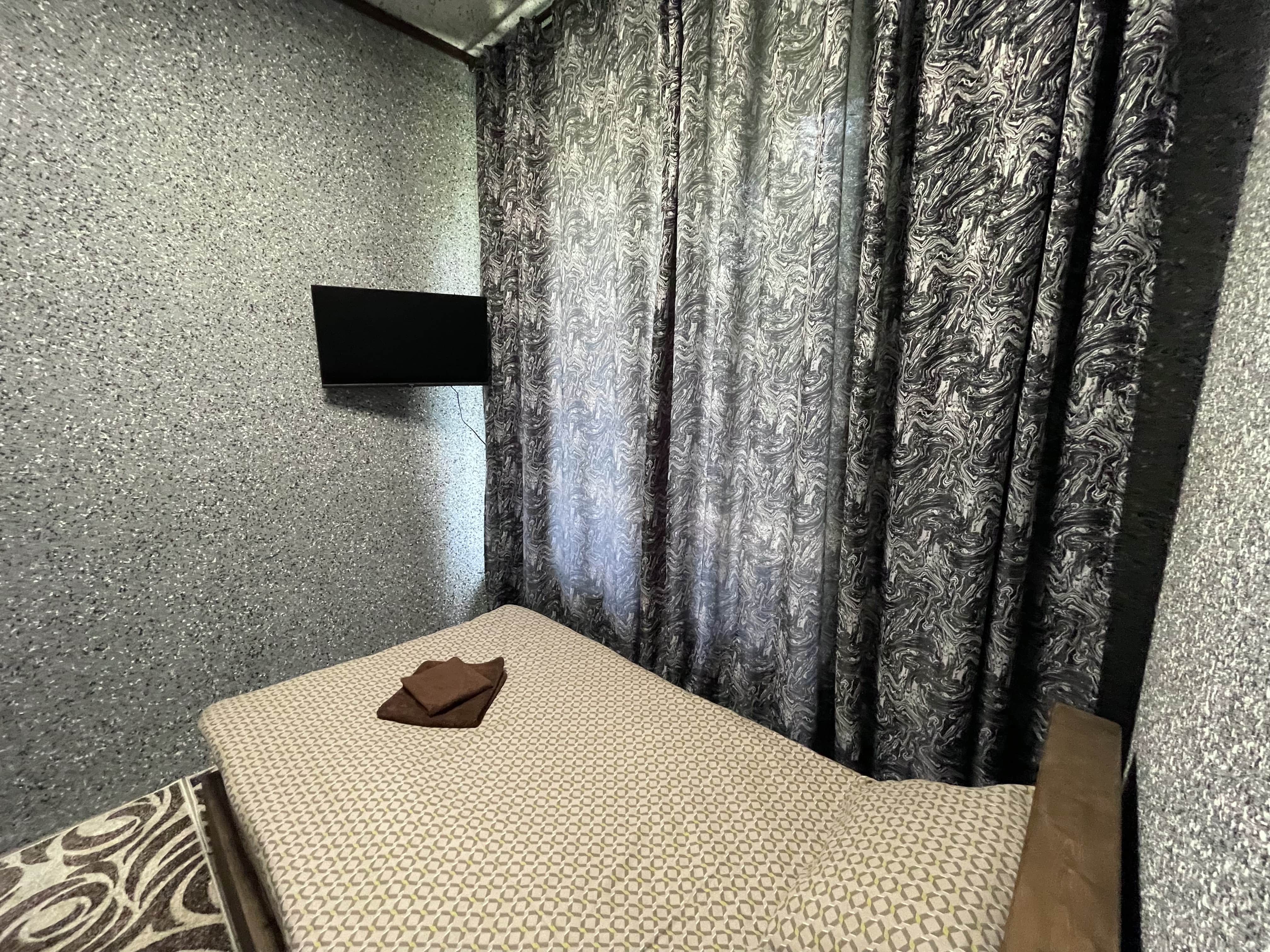 Небольшой двухместный номер с 1 кроватью