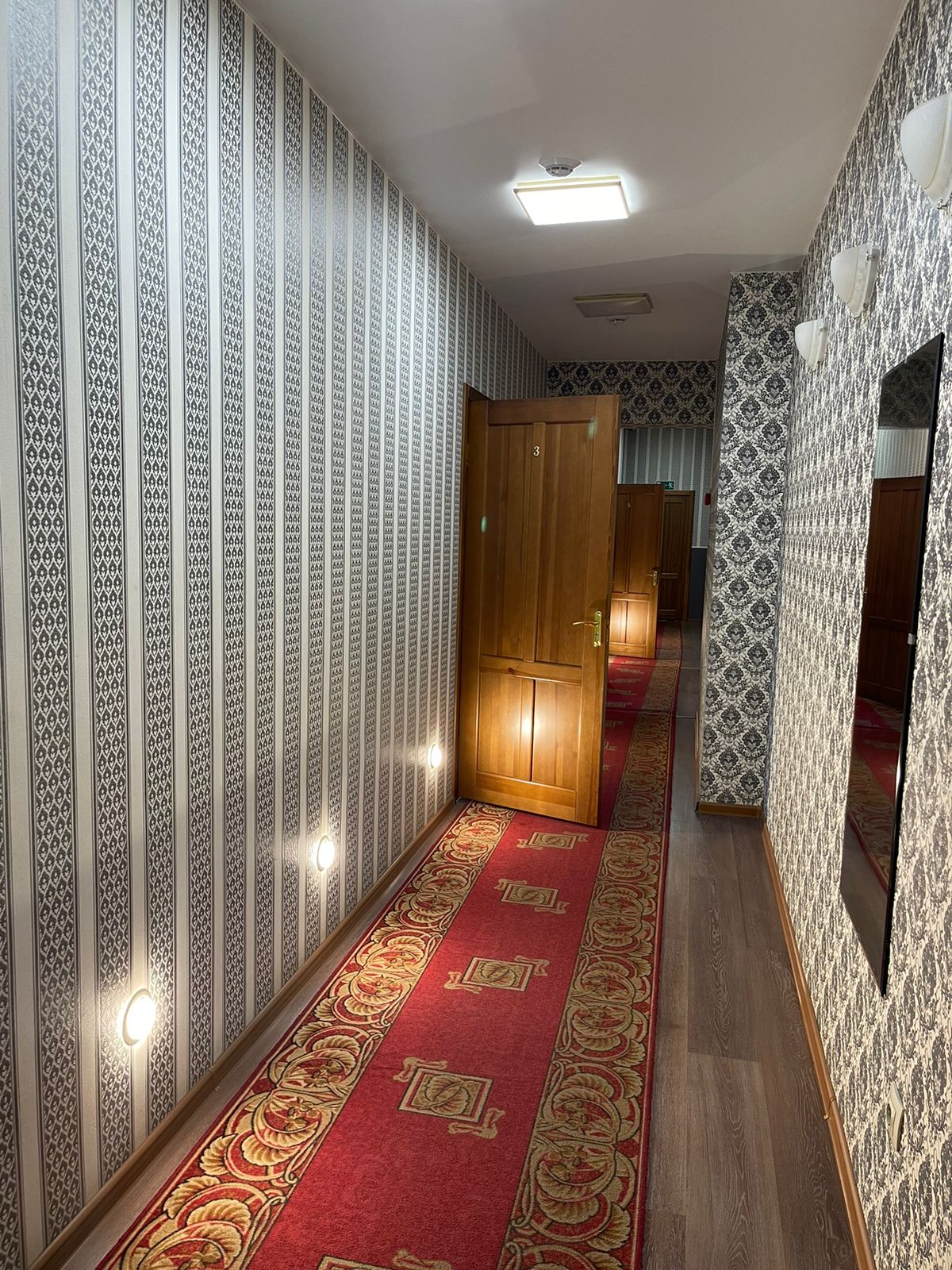 Общий номер для женщин с 6 кроватями