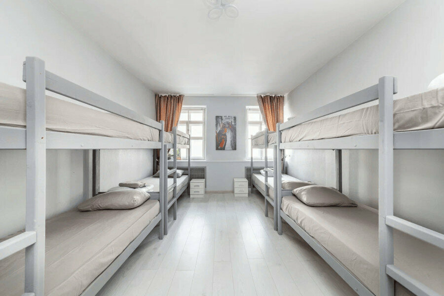 Кровать в общем номере для мужчин