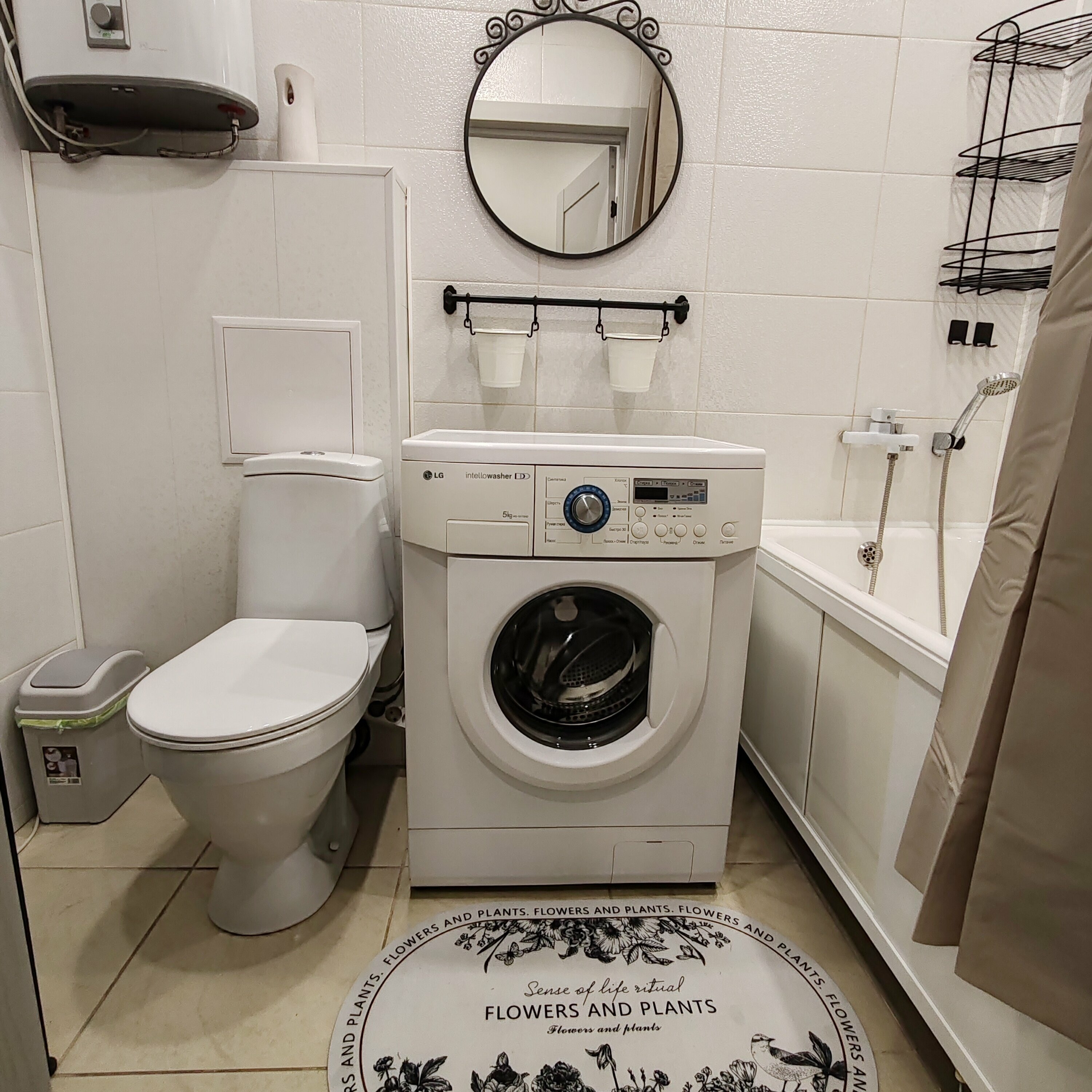 Стандартный номер с 2 односпальными кроватями и диваном