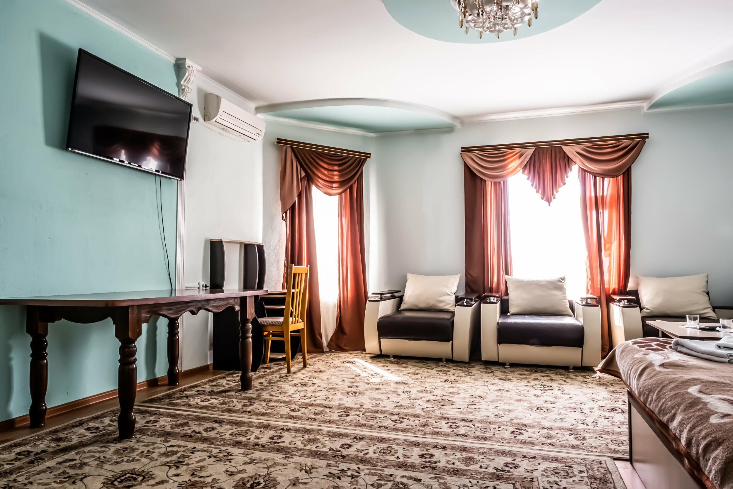 Улучшенный двухместный номер Делюкс с 1 кроватью или 2 отдельными кроватями