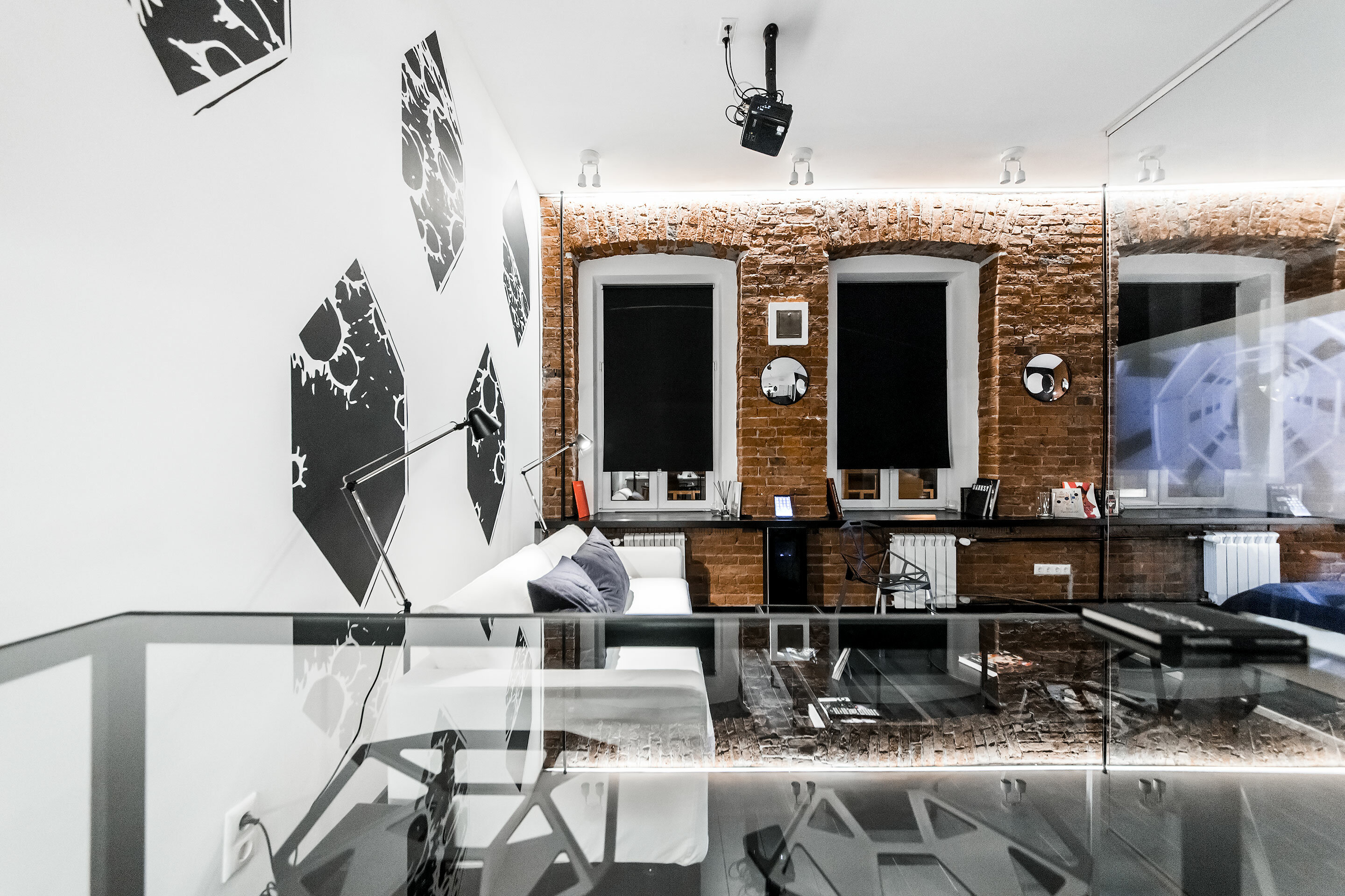 Номер-студия с кроватью размера «queen-size»