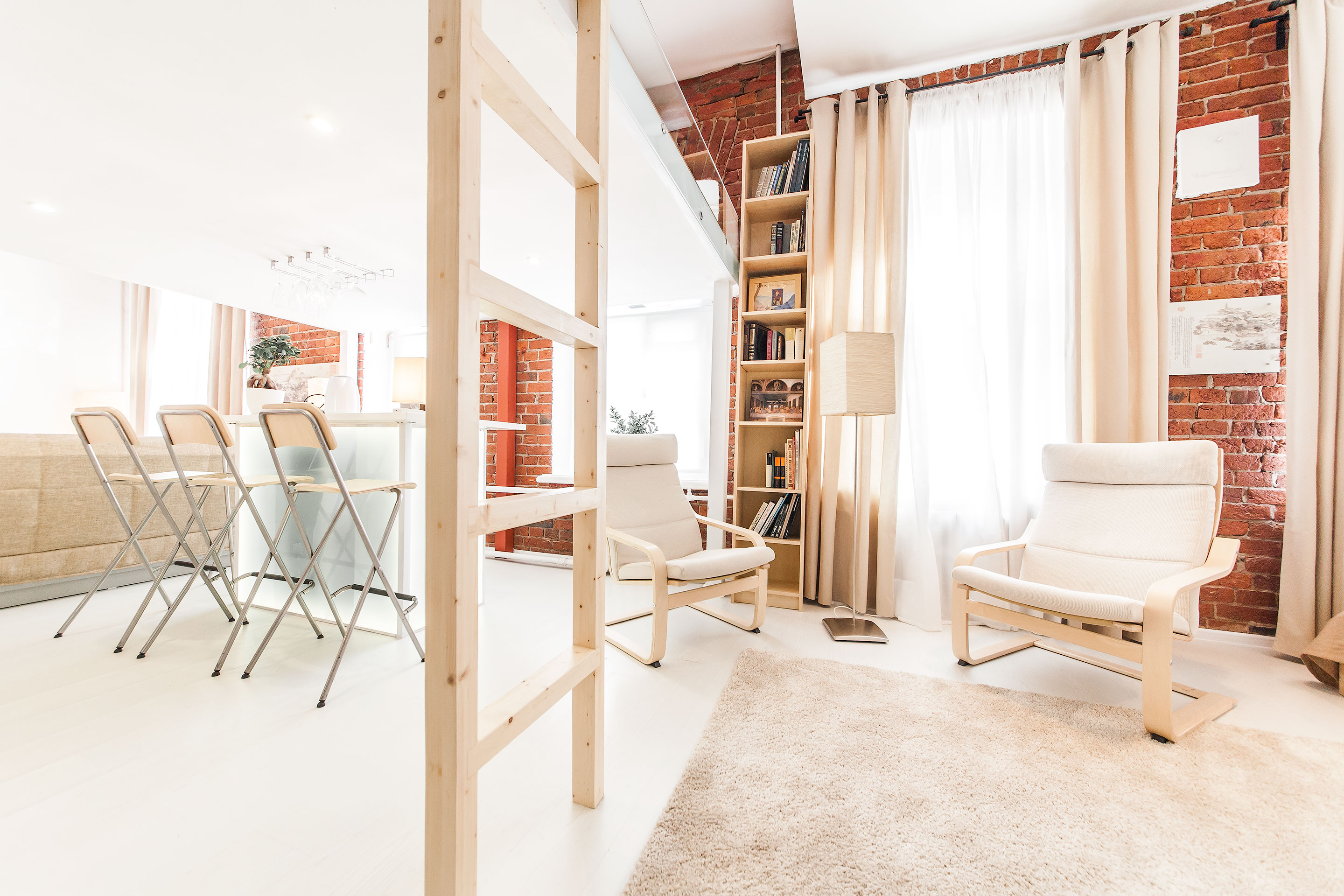 Двухуровневый номер-студия