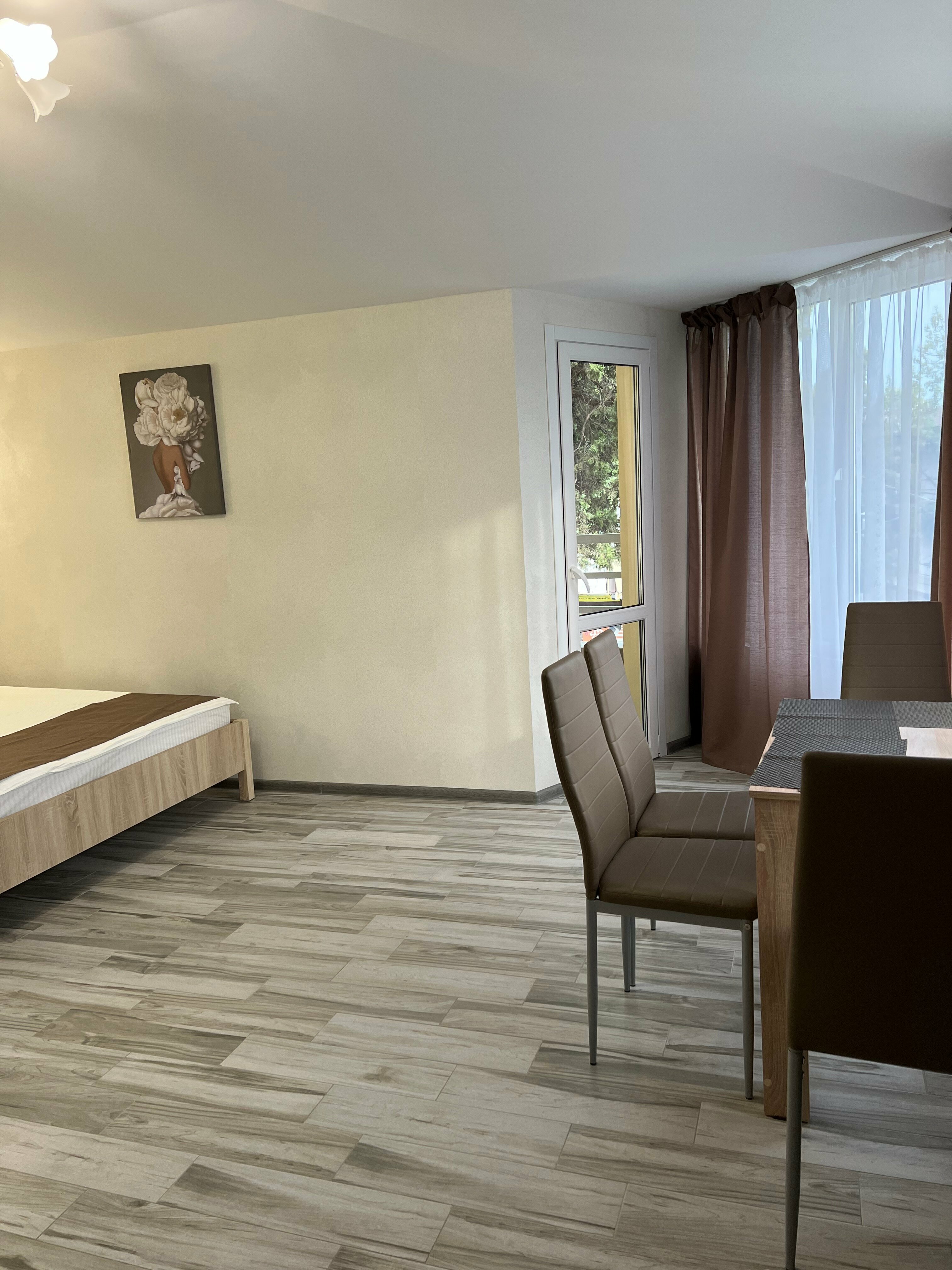 Апартаменты с балконом