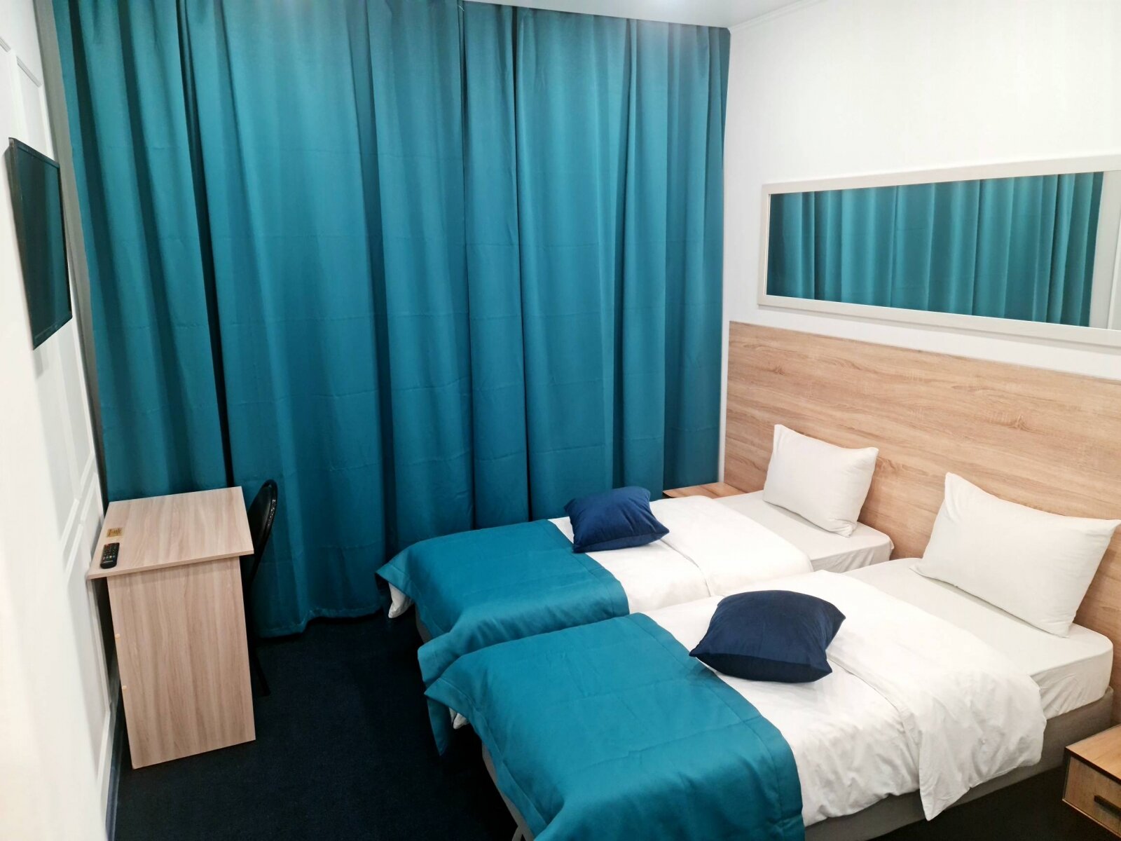 Двухместный номер с 2 отдельными кроватями и душем