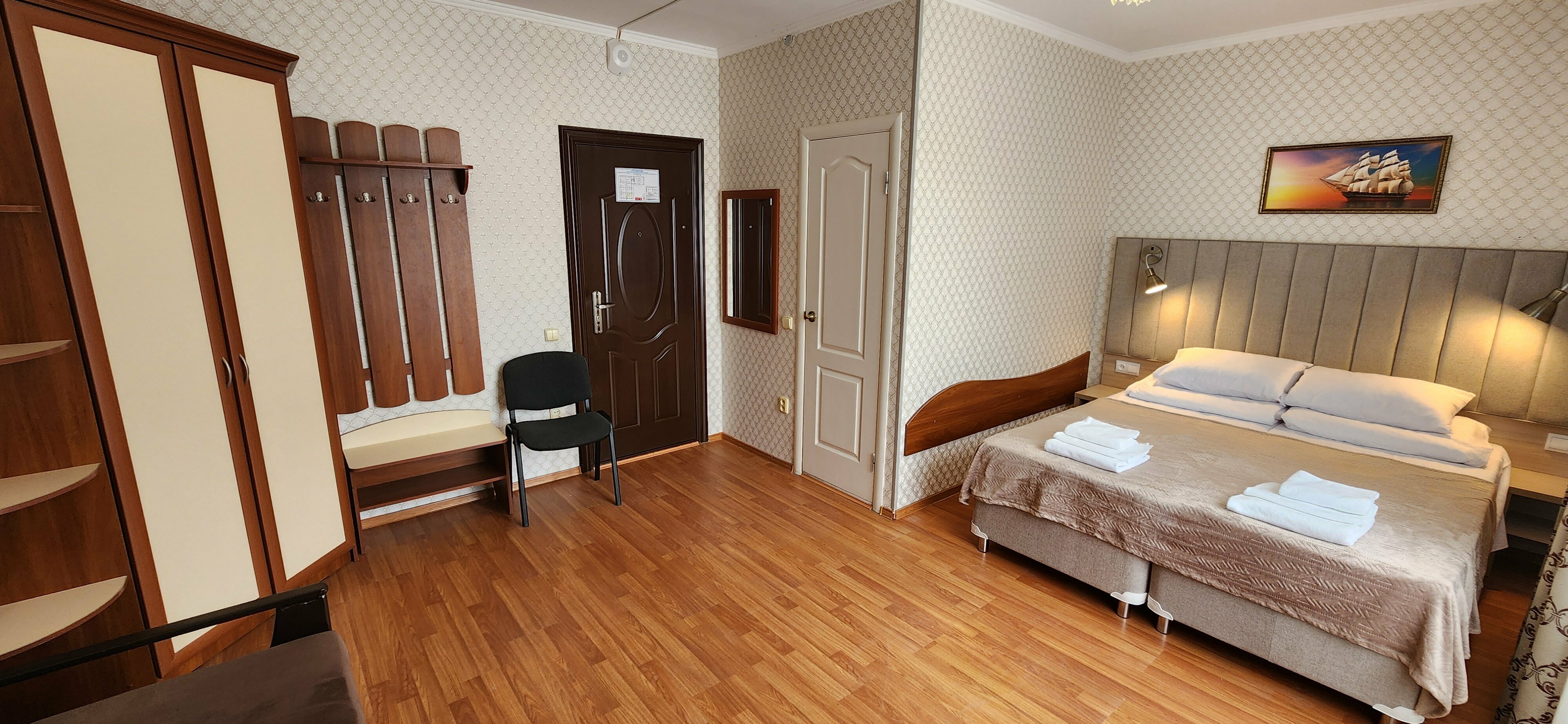 Бюджетный трехместный номер