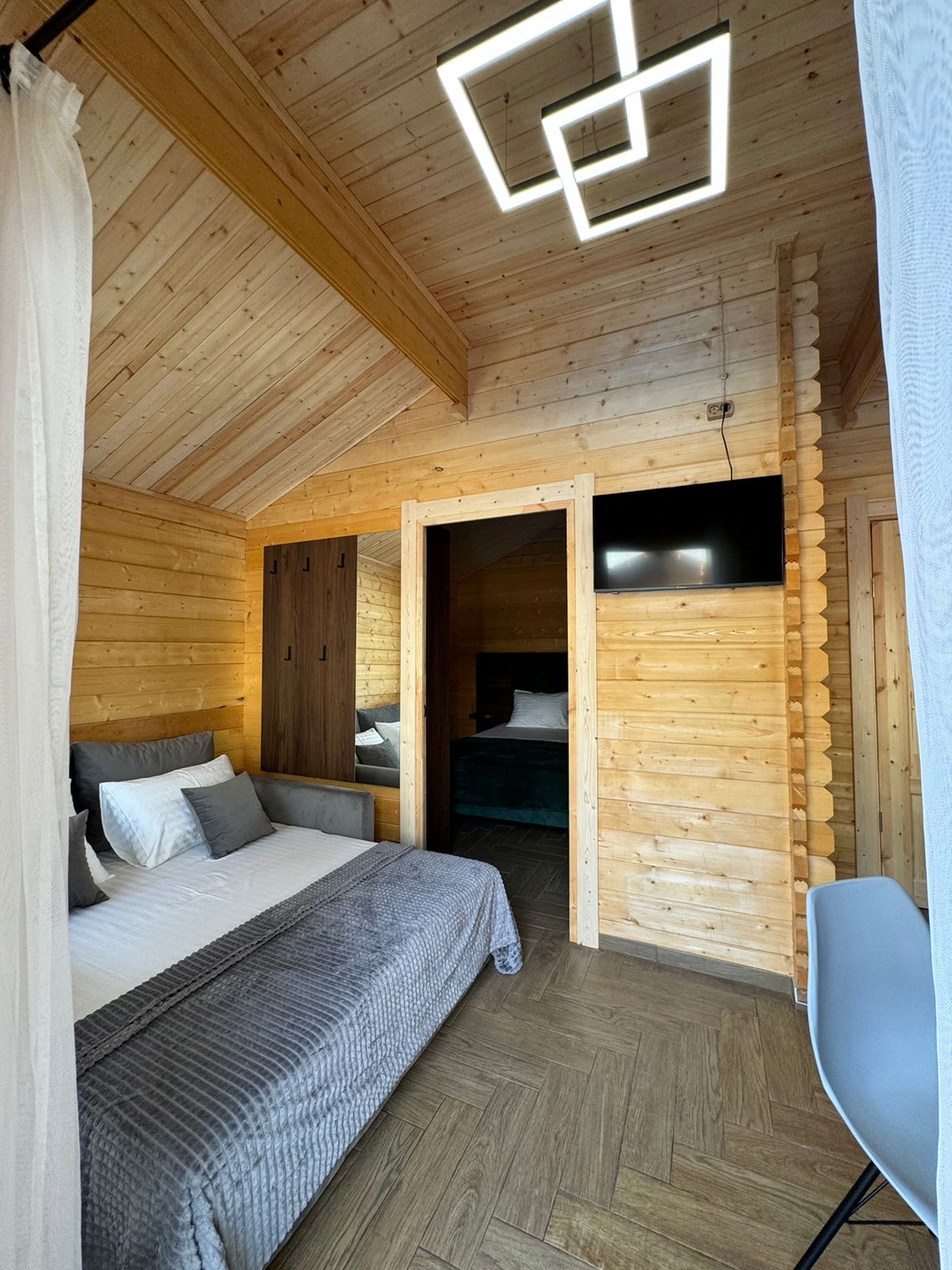 Дом с видом на лес