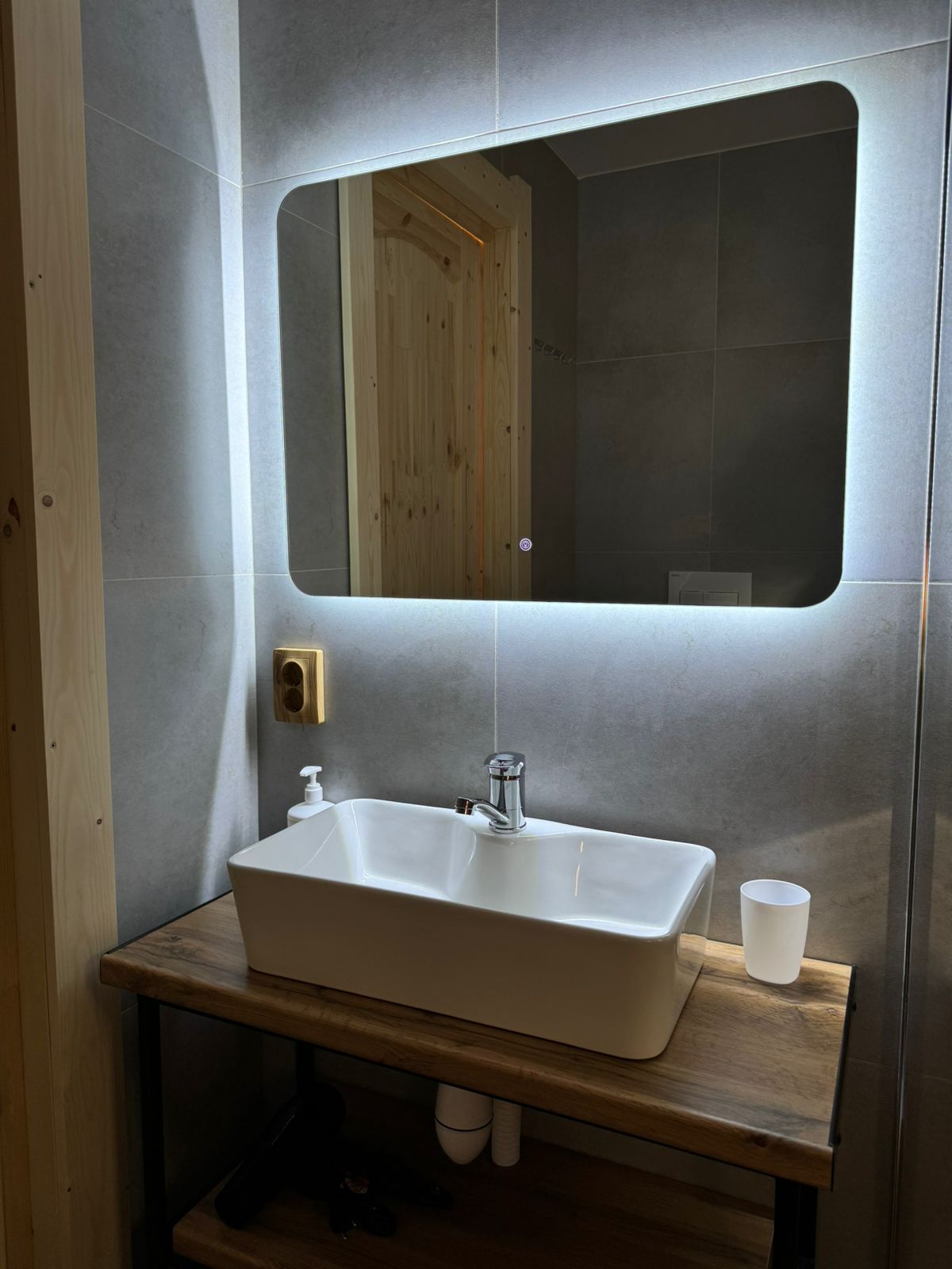 Дом с видом на лес