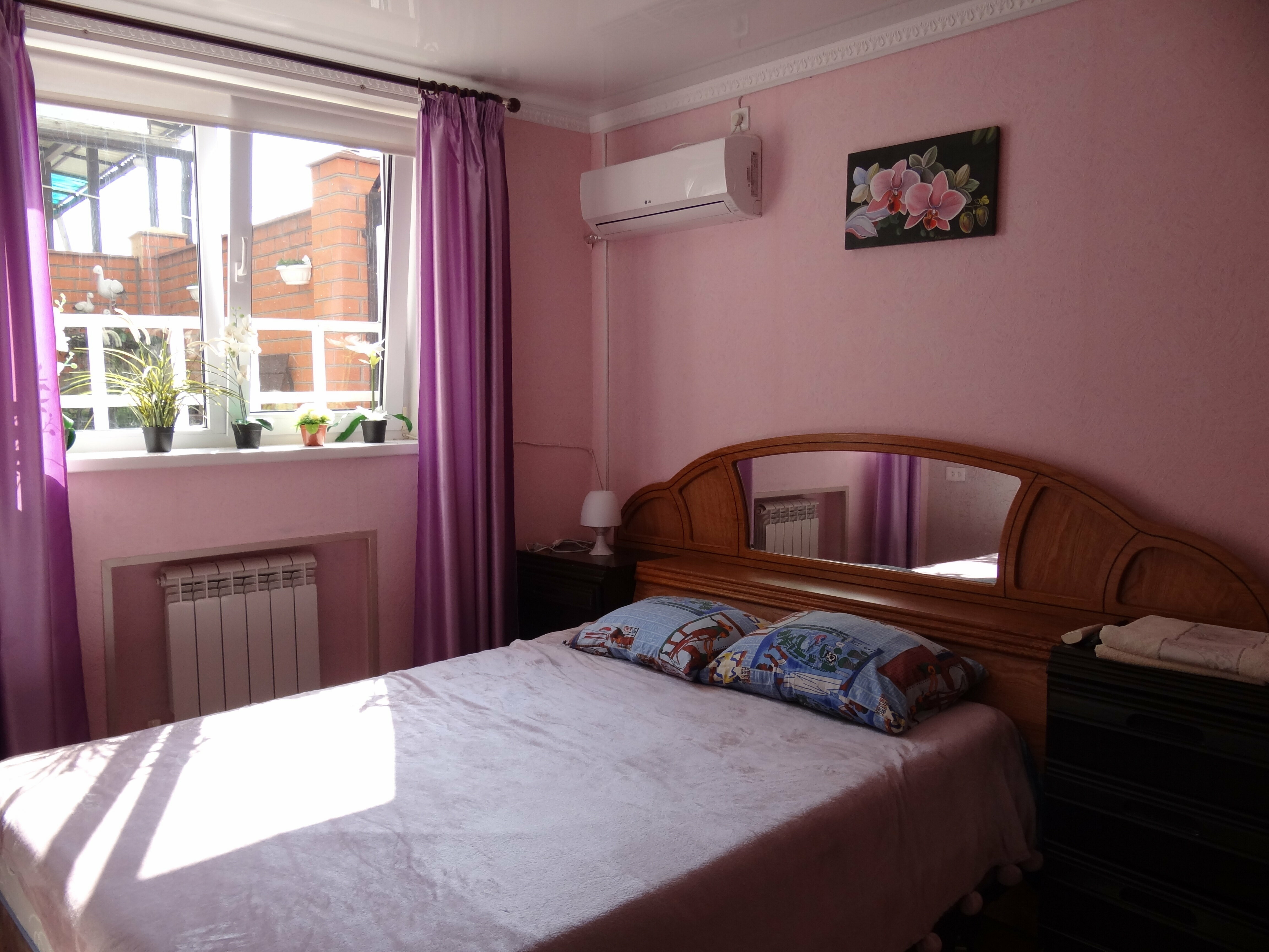 Четырехместный номер с видом на сад