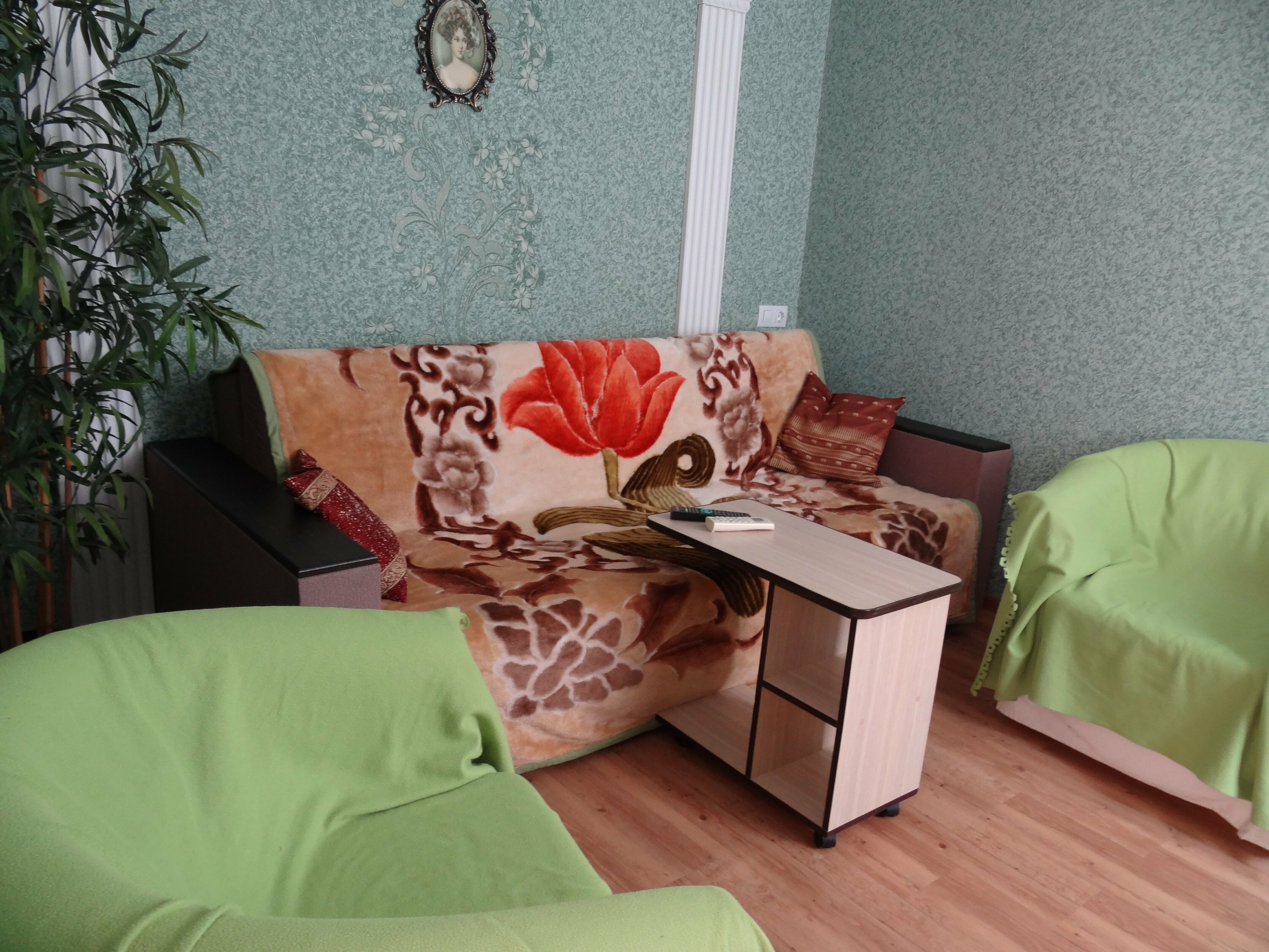 Четырехместный номер с видом на сад