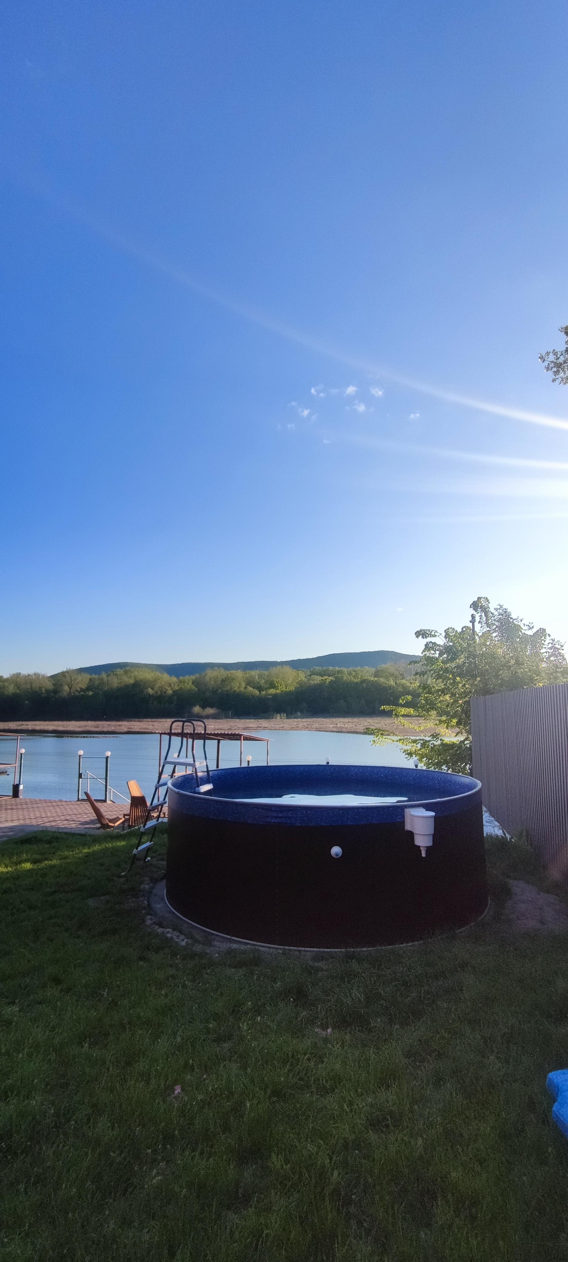 Дом с балконом