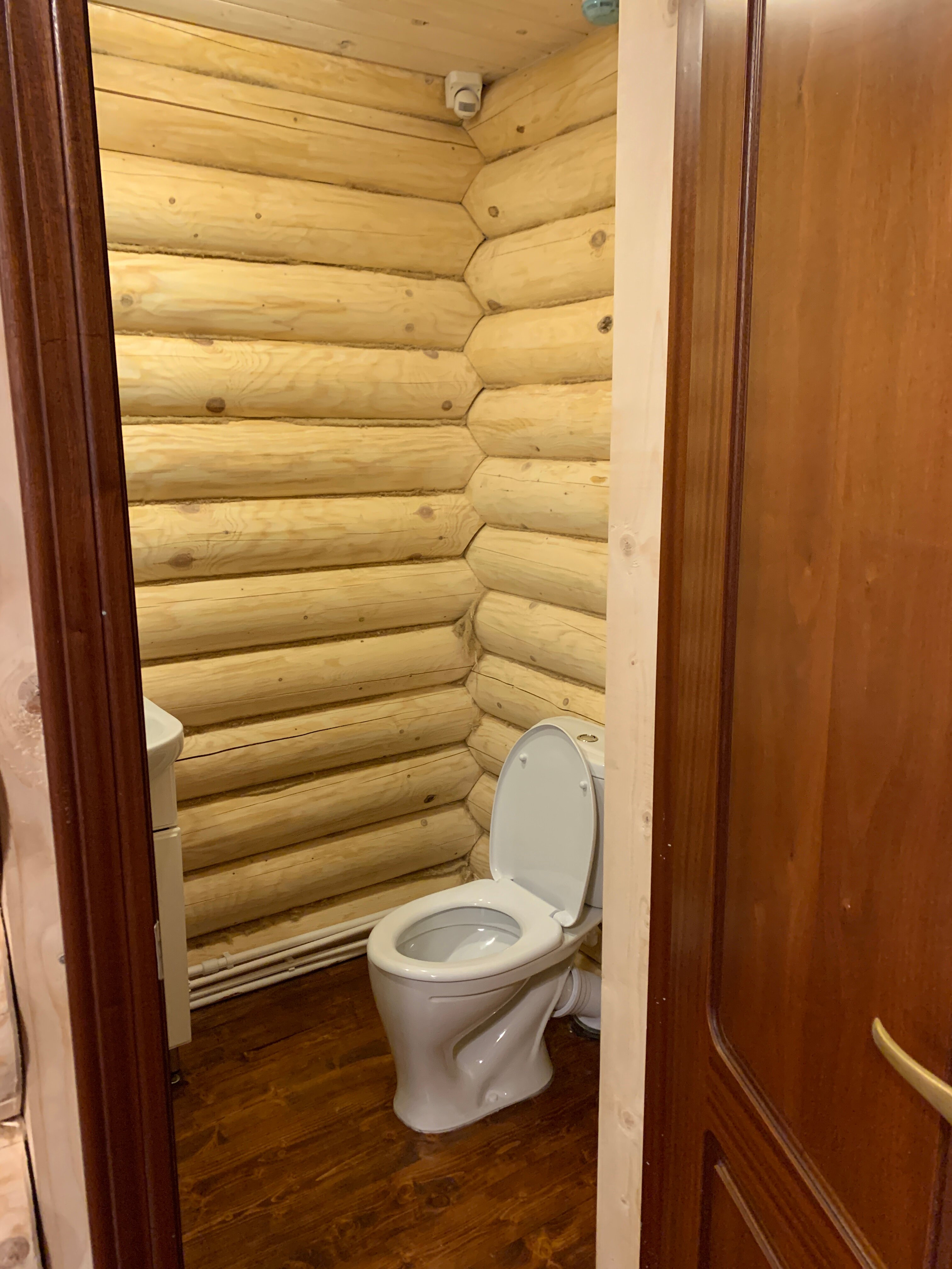 Cемейный номер с собственной ванной комнатой