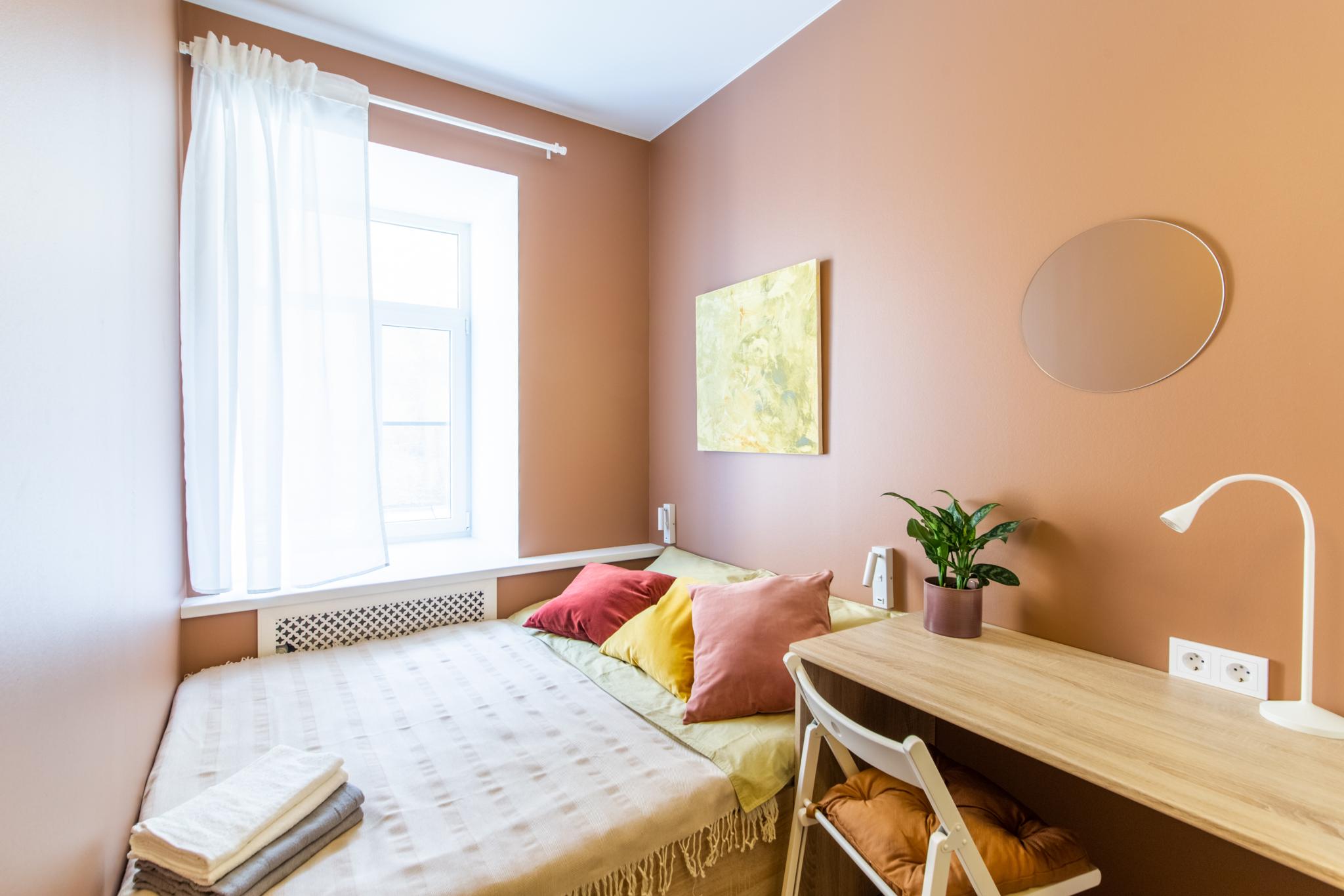 Номер эконом с 1 двуспальной кроватью