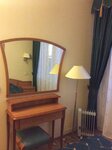 Номер полулюкс с 1 двуспальной кроватью в Град Березов