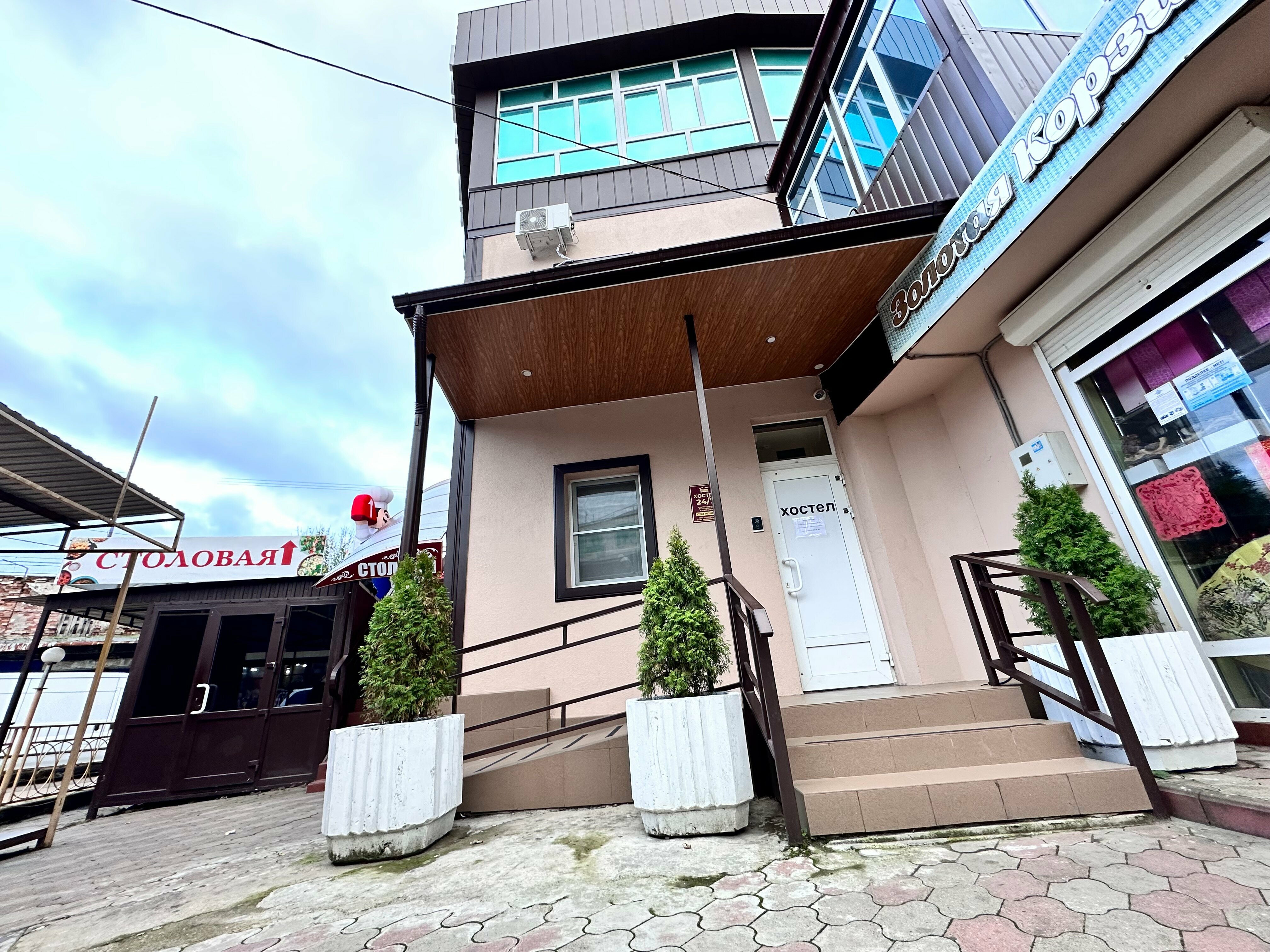 Общий 8-местный номер для мужчин