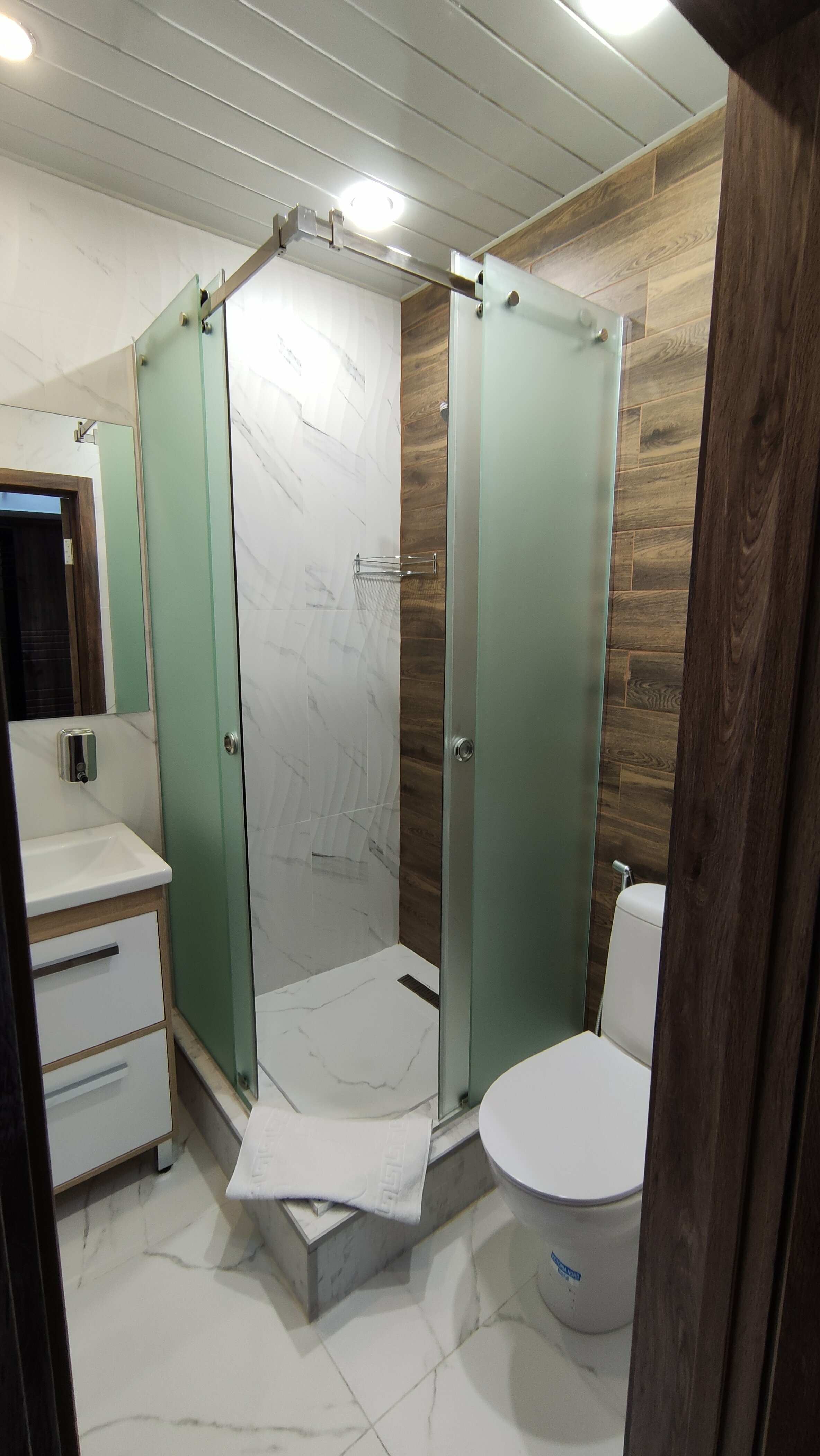 Улучшенный номер с кроватью размера «queen-size»