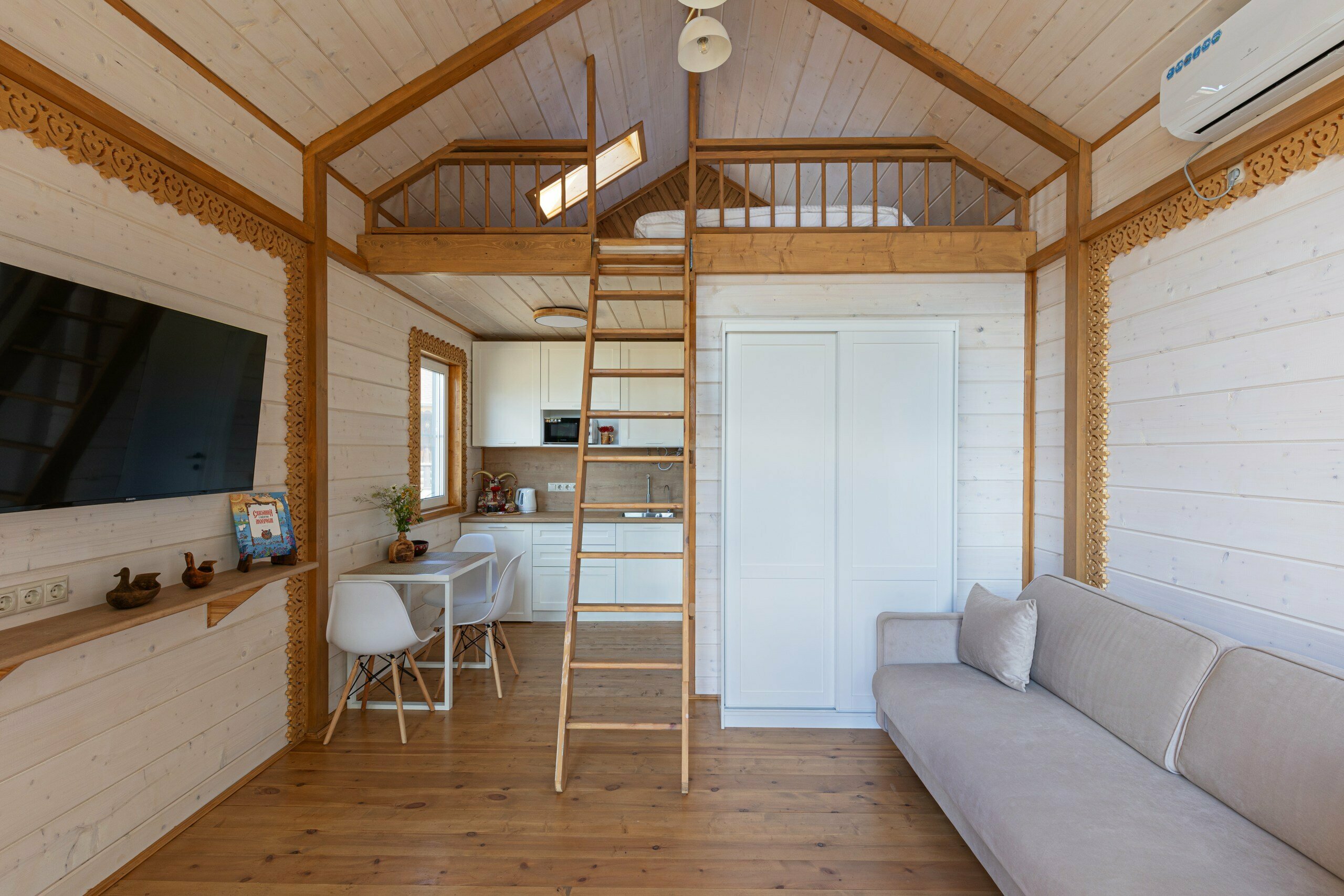 Дом с видом на озеро