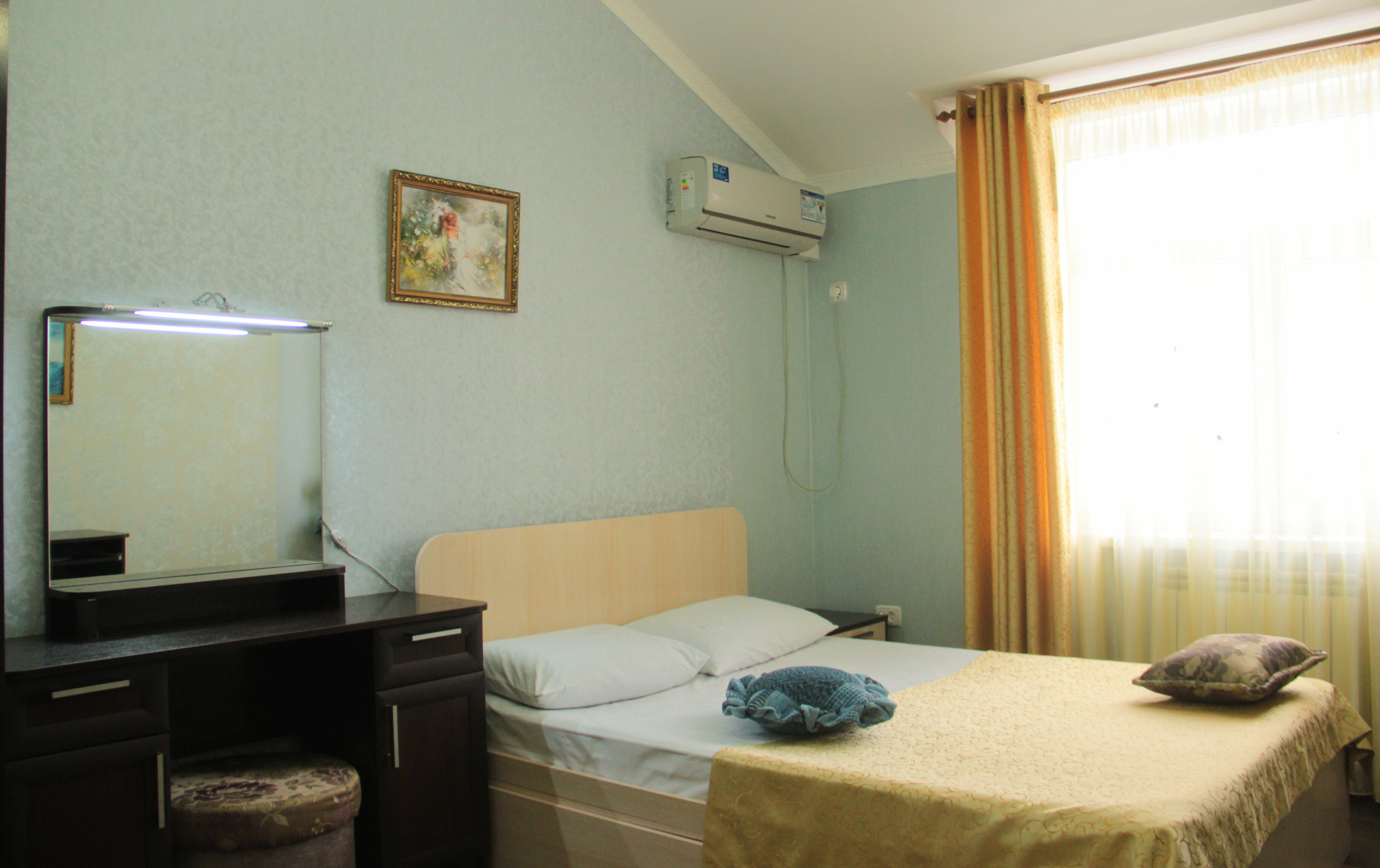 Улучшенный номер с кроватью размера «king-size» или 2 отдельными кроватями