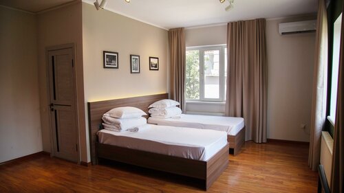 Номер улучшенный в People Hostel & Suites