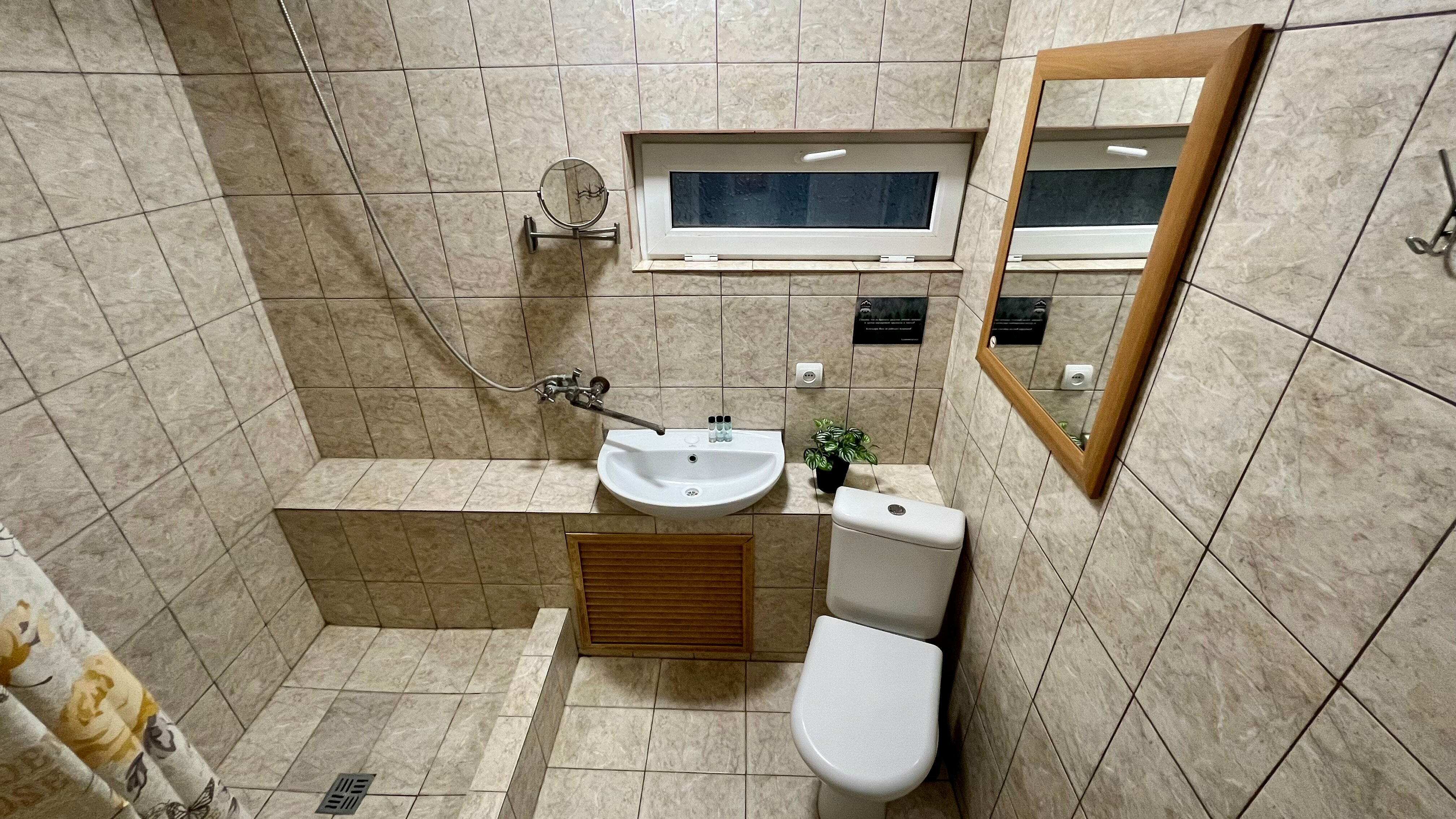 Бюджетный трехместный номер