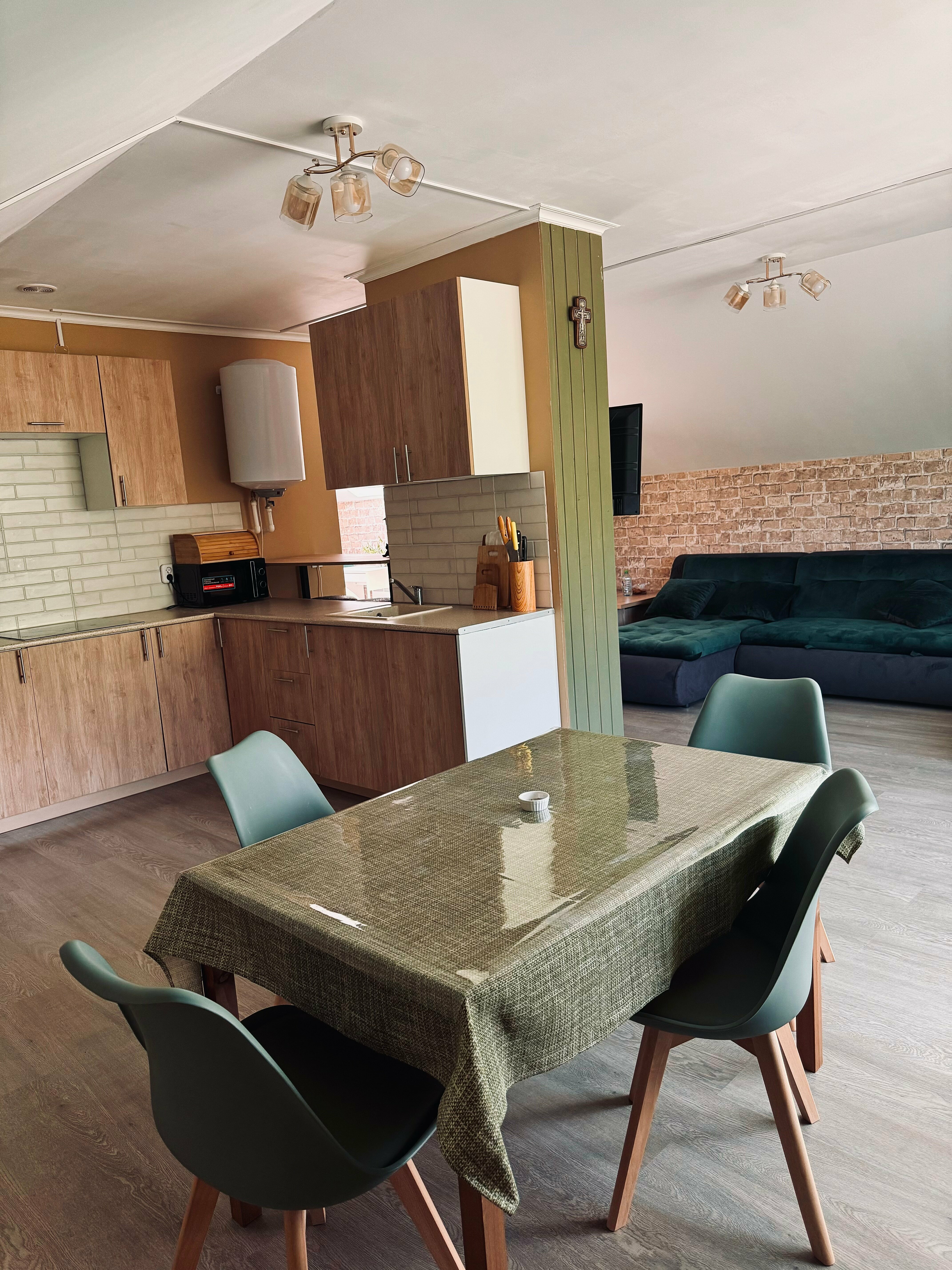 Пентхаус с балконом