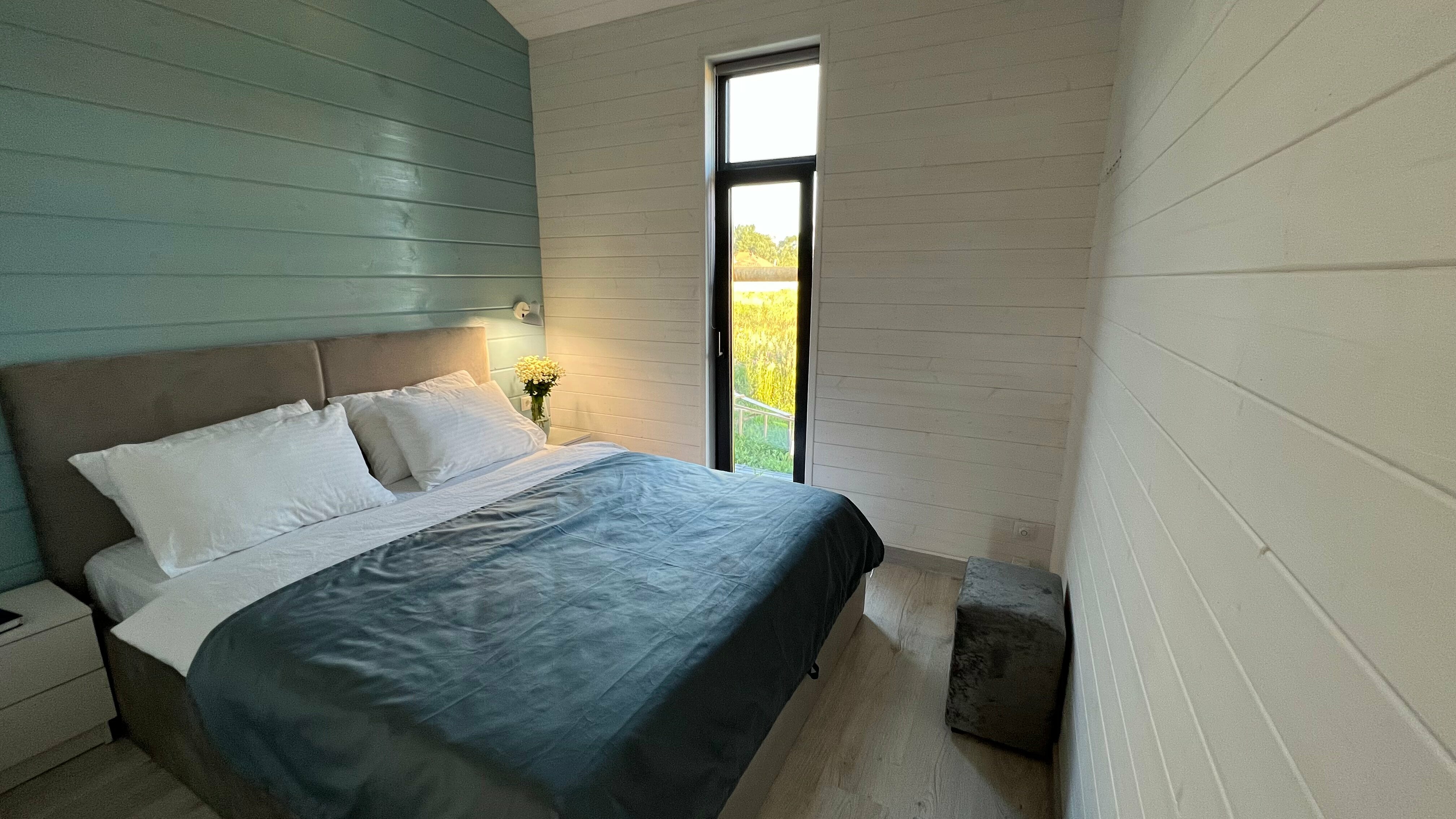 Семейный номер с видом на горы