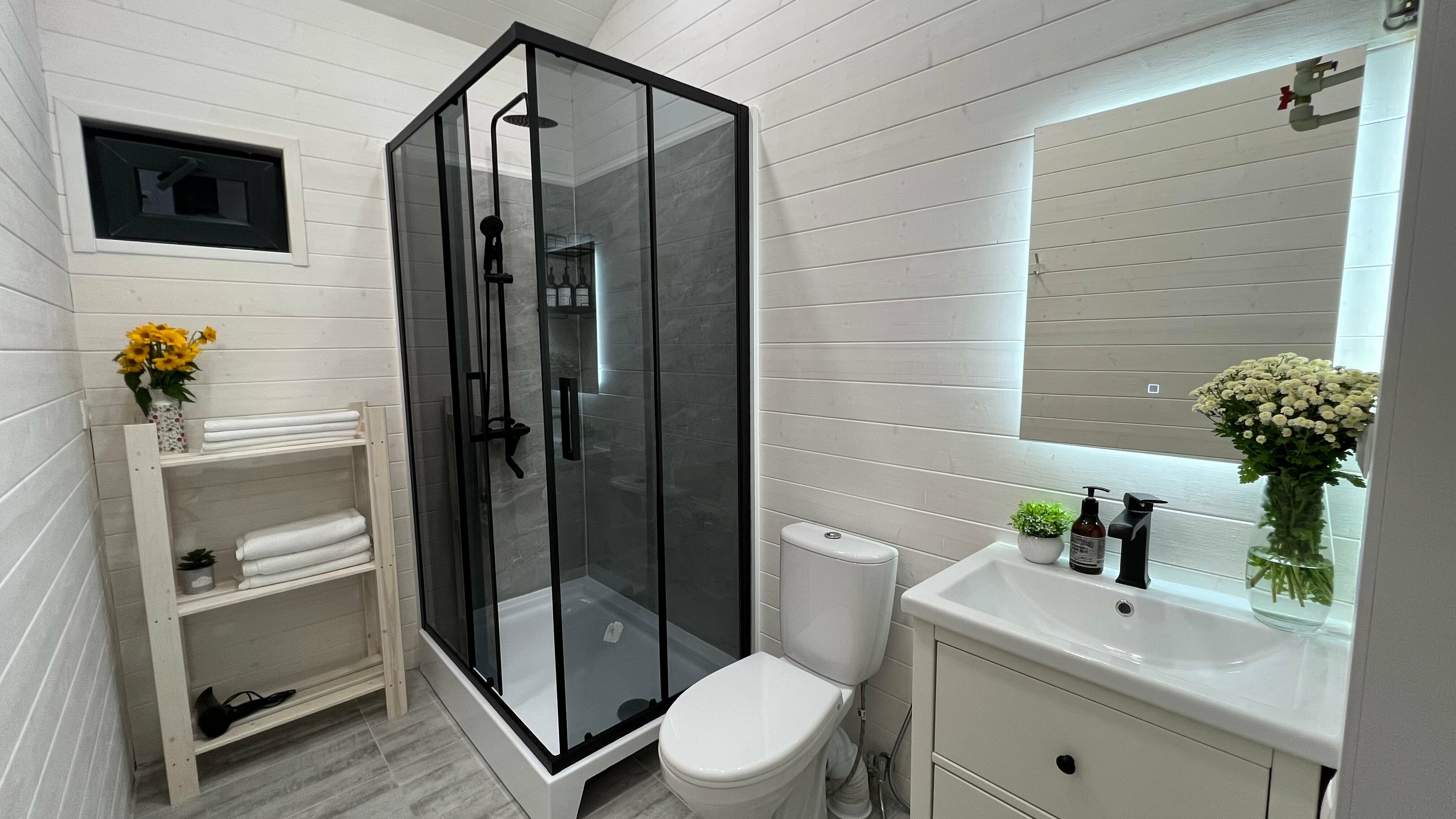 Семейный номер с видом на горы