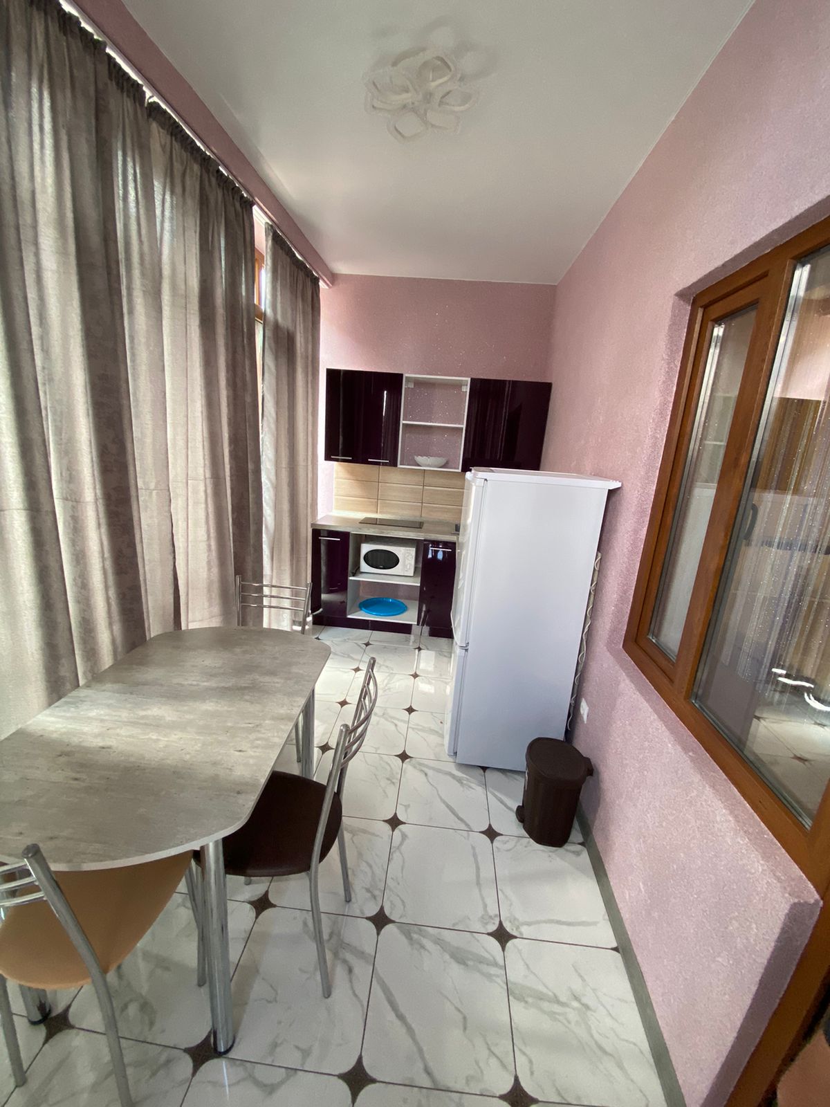 Трехместный номер с балконом