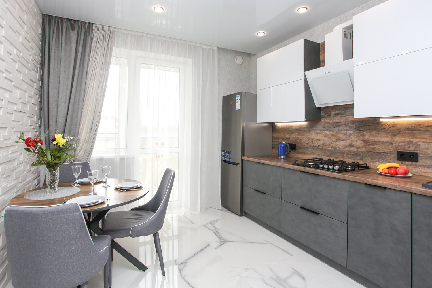 Трехместный номер с балконом