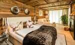 Bio Mountain Chalet with Jacuzzi в Alpine Boutique Villa Gabriela