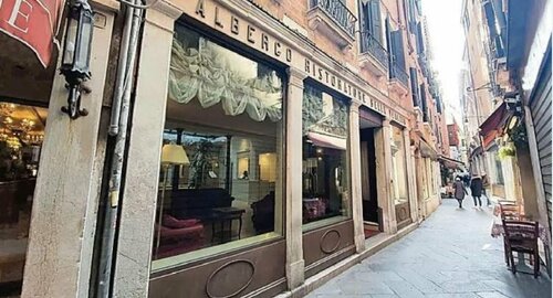 Трёхместный номер Deluxe в Hotel Bella Venezia