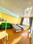 Жилая комната в 3-х апартаментах "Pink" с общим санузлом и кухней С19-107 в Какаду