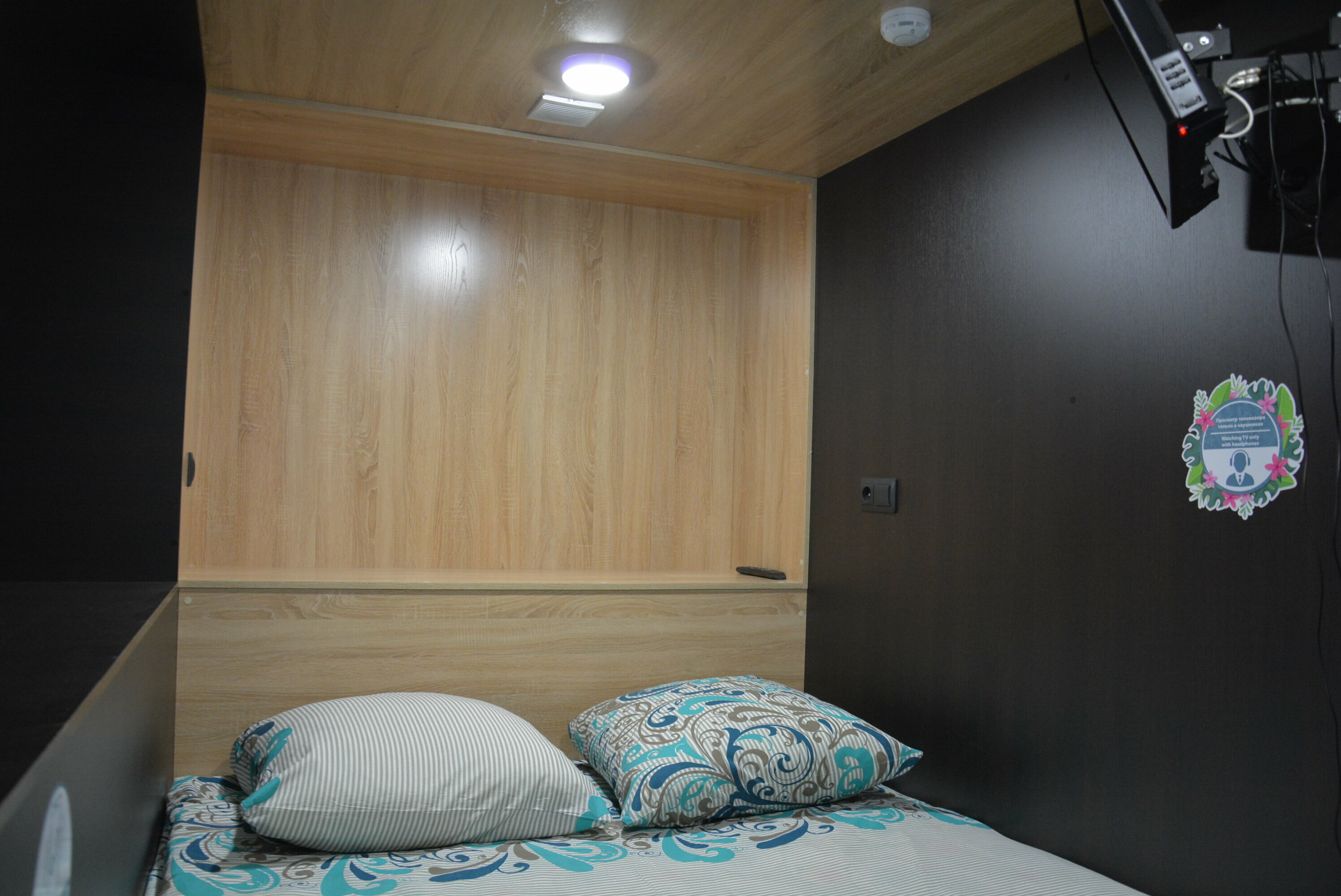 Двухместная капсула Экстра с двухспальной кроватью 160 см