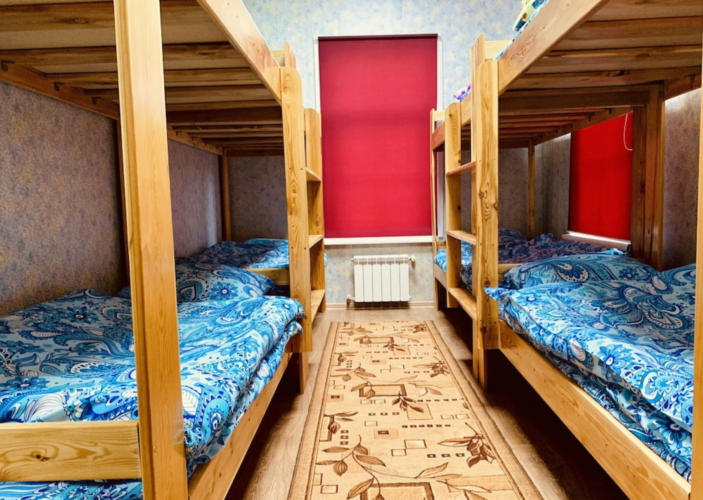 Кровать в общем номере для мужчин