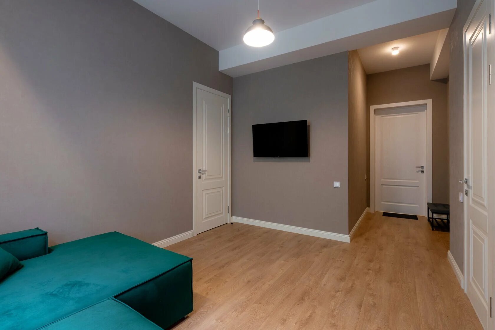 Трехместный номер «Комфорт» с душем