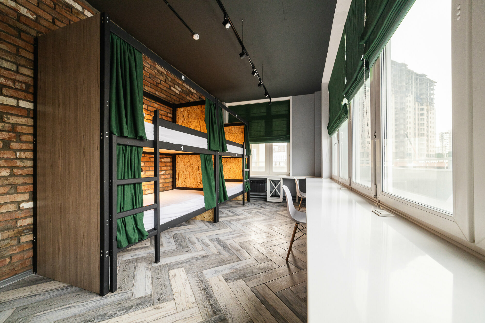 Многоместный женский номер (4 места) верхнее место