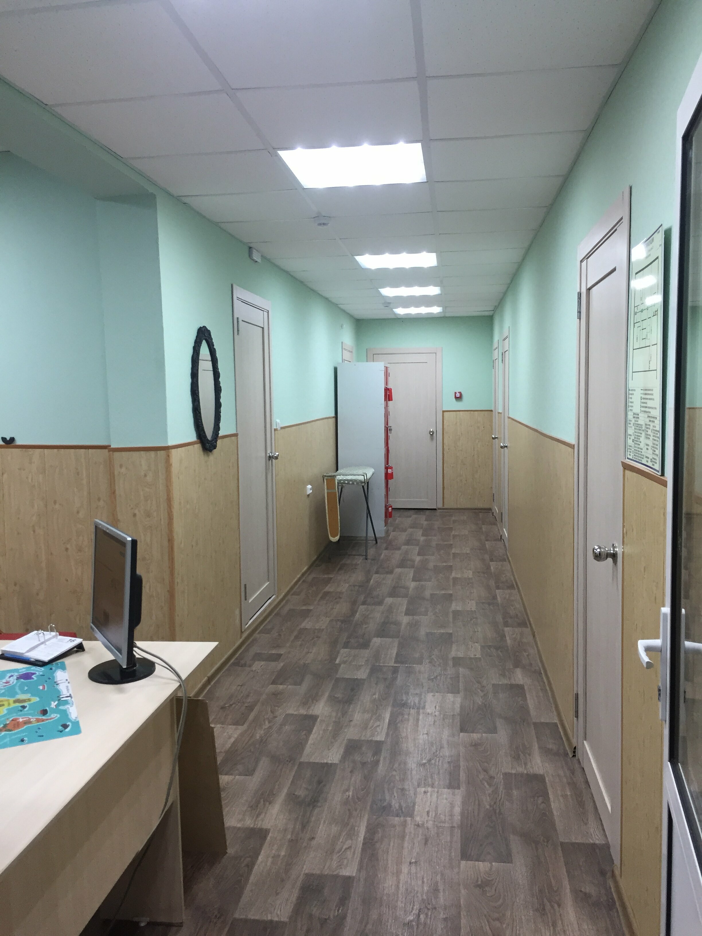 Спальное место на двухъярусной кровати в общем номере для мужчин