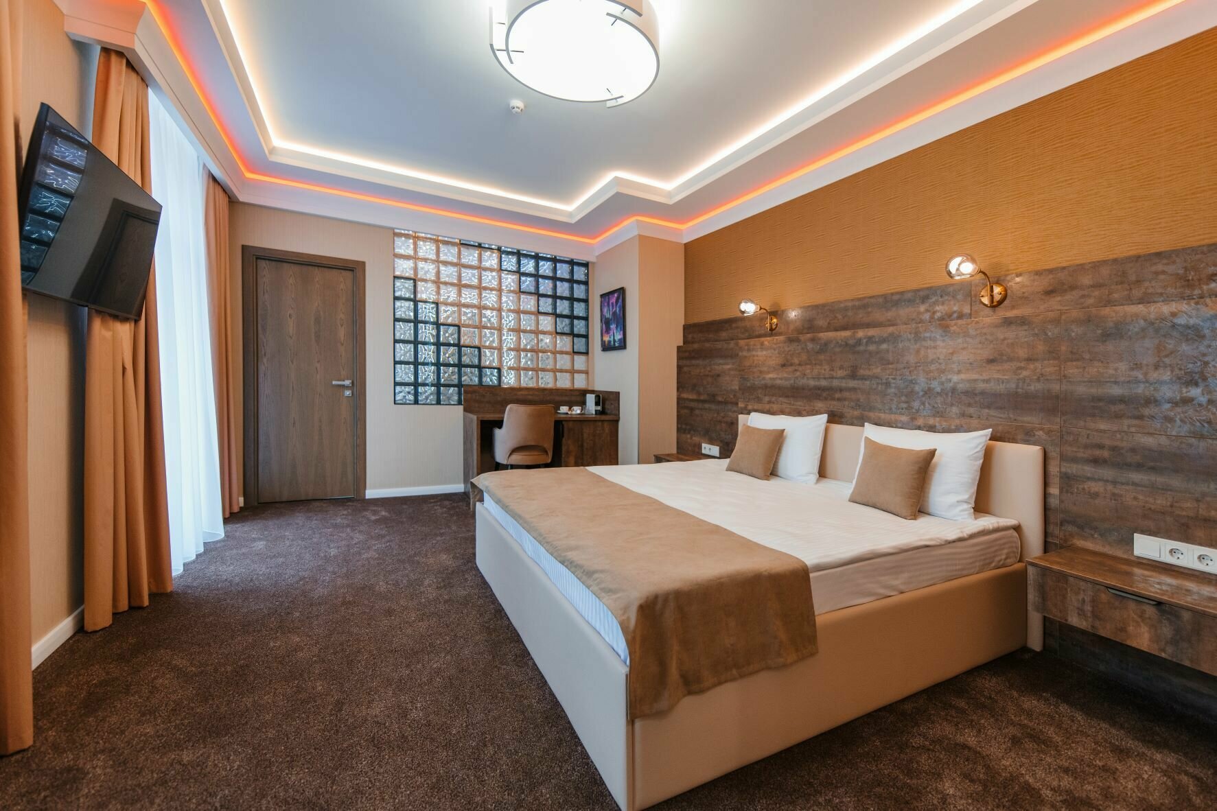 Люкс с кроватью размера «king-size»