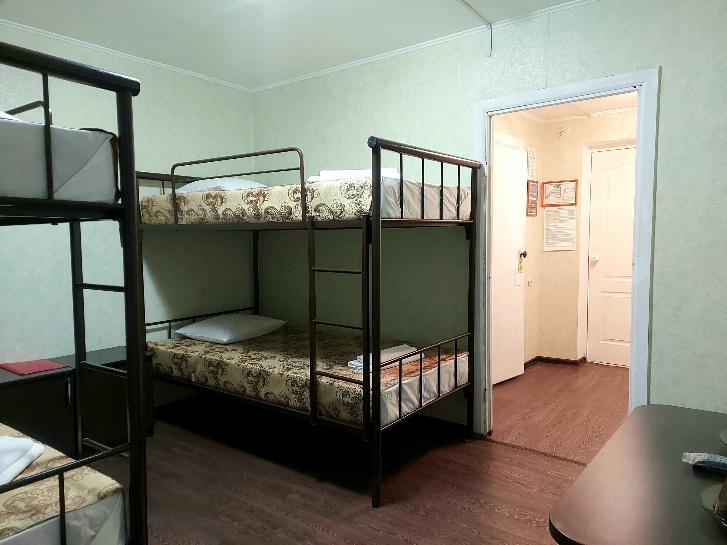 Четырехместный номер эконом-класса