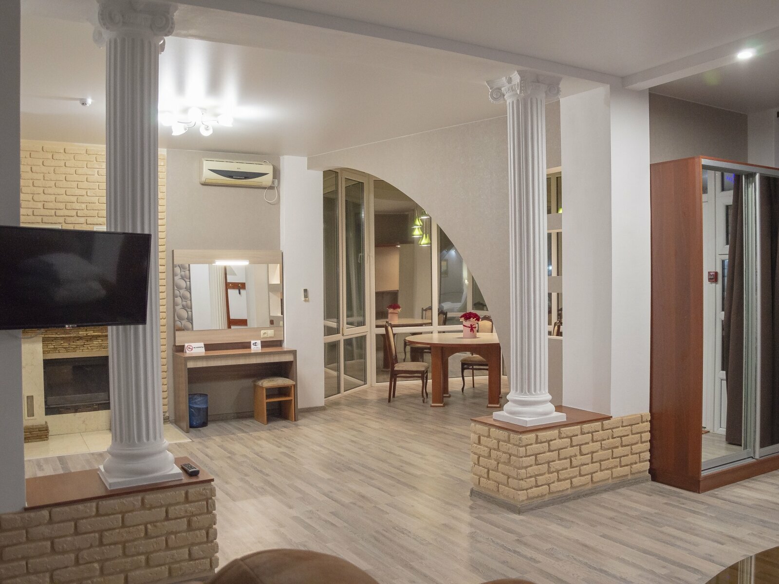 Двухместный номер-студия Делюкс с 1 кроватью